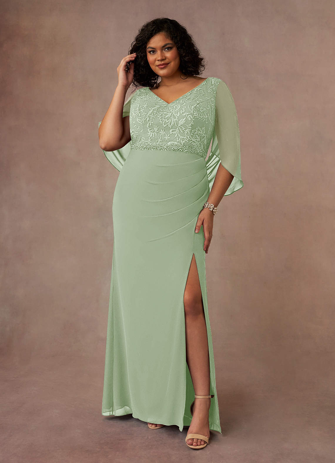 Azazie Laina vestidos de madre de la novia Vestido de Salvia Polvorienta de Gasa de Sirena con Encaje image1
