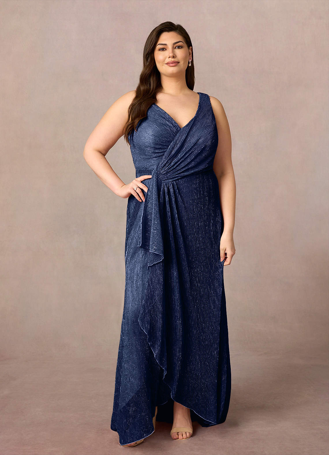 Azazie Tuscon Vestidos para mãe da noiva Vestido Azul Marinho de Malha Metálica de Linha A com Ruched image1