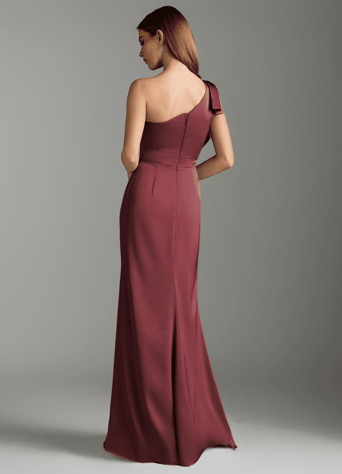 Azazie Rinna Vestidos de damas de honor Vestido de Merlot de Satén Elástico de Corte Sirena con Volante image7