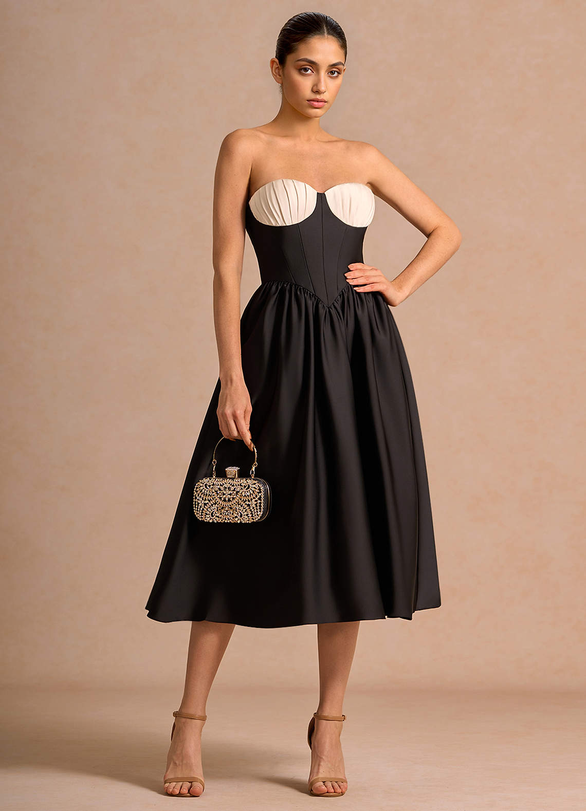 front Crystal And Rhinestone Embellished Clutch Bag