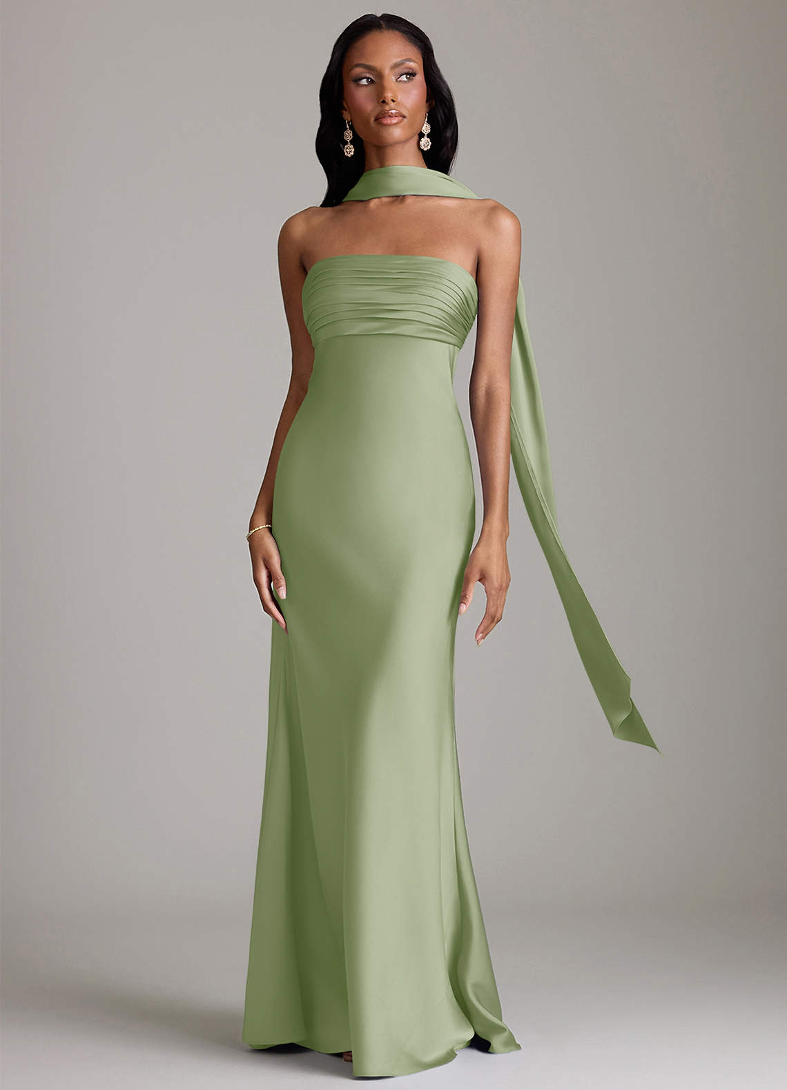 Azazie Saylor Jurken voor bruidsmeisjes Jurk van Stretch Satijn met Zeemeermin Strapless Stoffige Salie image8