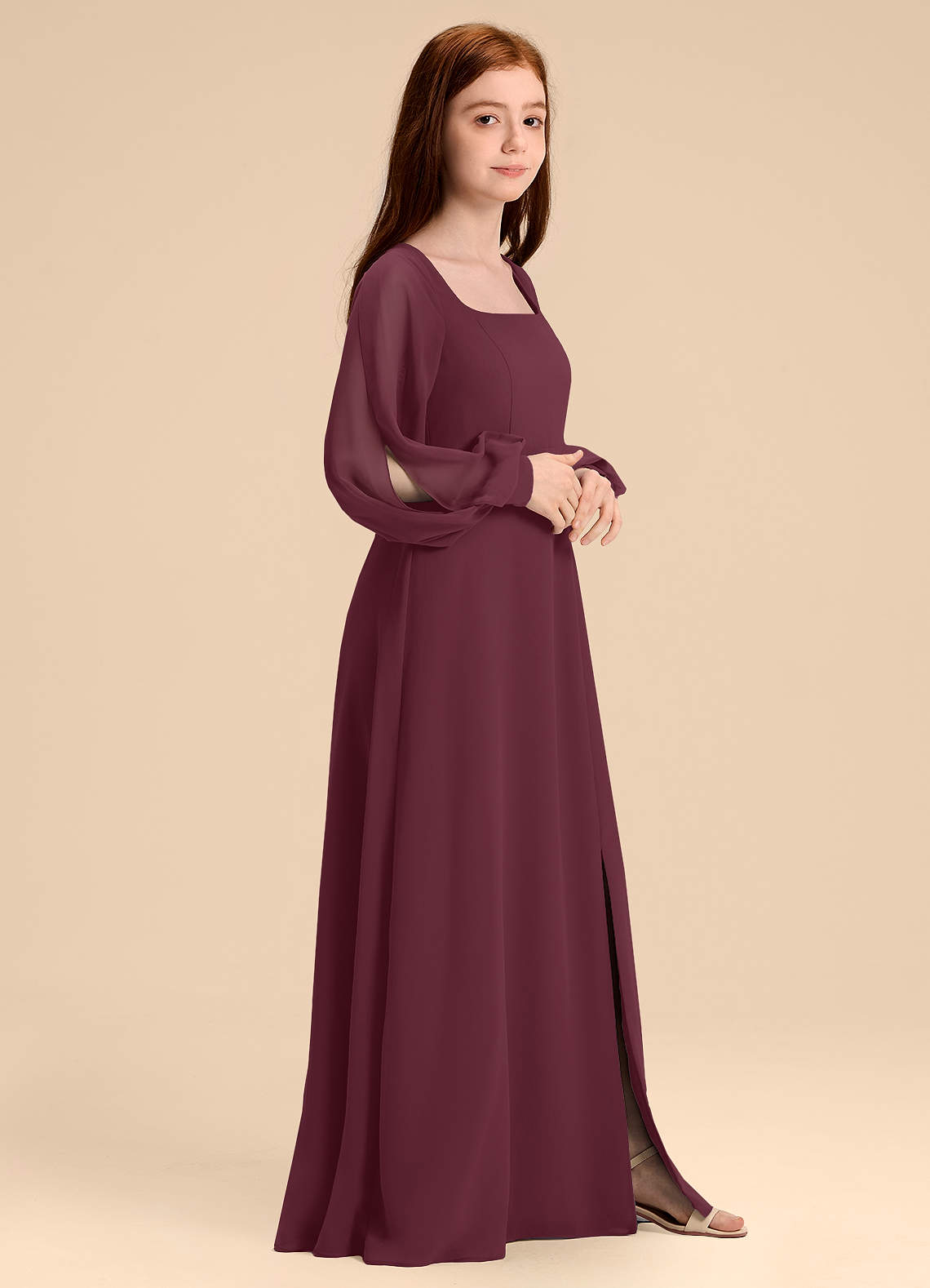Azazie Bondi Junior Vestido de Cabernet de Gasa de Corte en A con Blusón image1