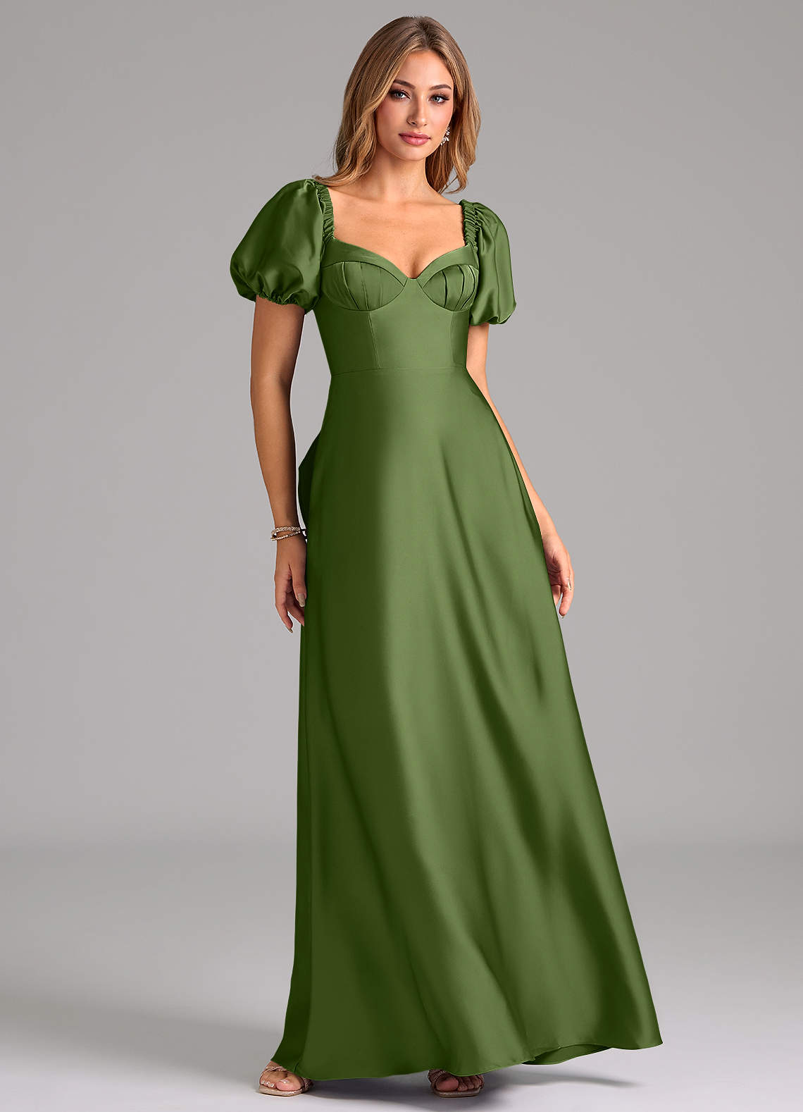 Azazie Fatima Robes de demoiselle d'honneur Robe Trapèze en Satin extensible Plissée Genévrier image1