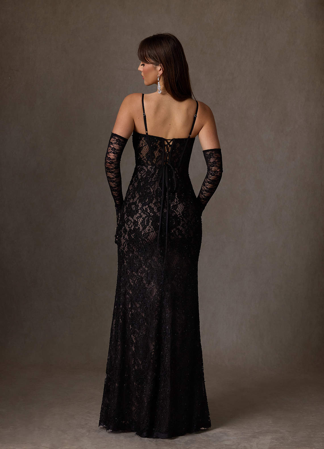 Azazie Jyotsna Robes de mariée Robe Trapèze en Dentelle Noir Nude image1