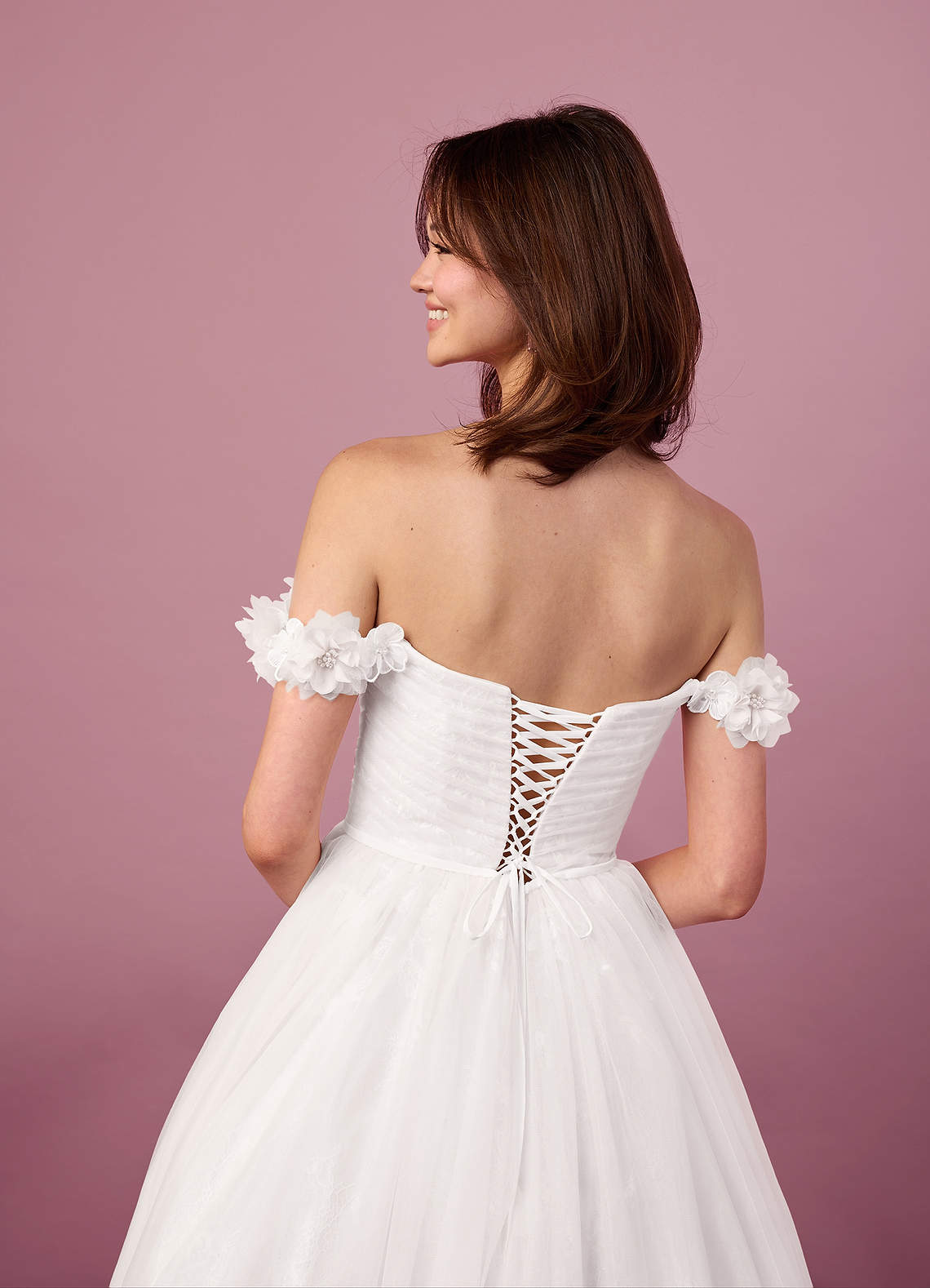Barbie ♥ Azazie Vestidos de noiva Vestir Diamante Branco de Tule de Linha A com Fora do ombro image7