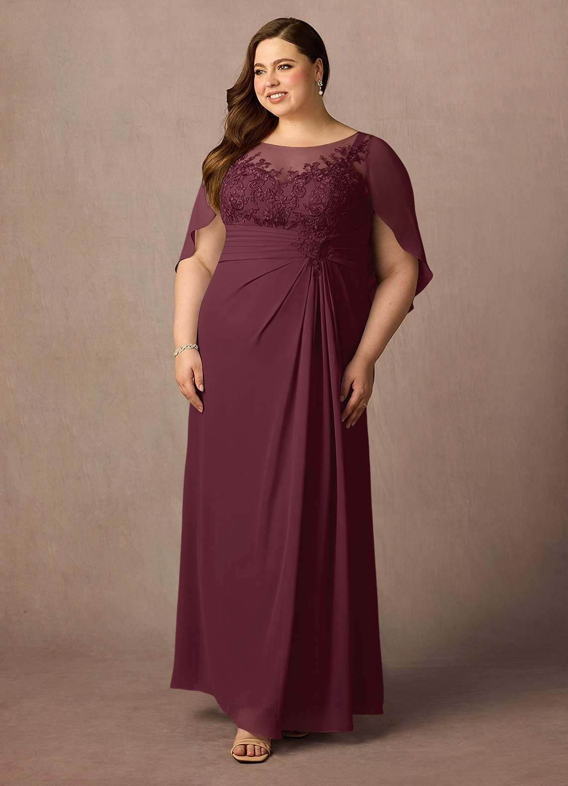 Azazie Hera vestidos de madre de la novia Vestido de Cabernet de Gasa de Corte En A con Capa de encaje image8