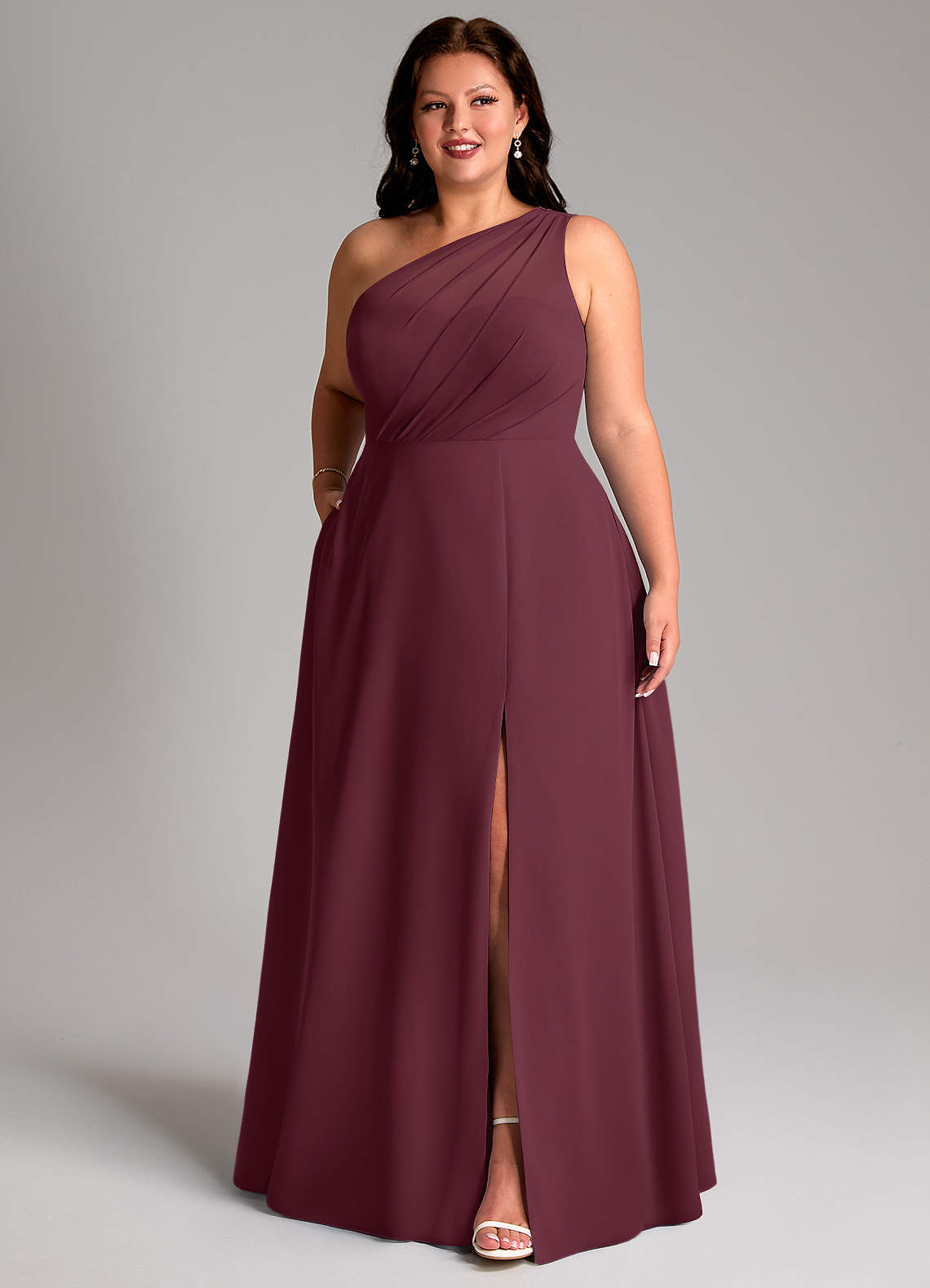 Azazie Phaedra Vestidos de madrinha de casamento Vestido Cabernet de Chiffon de Linha A com Um ombro image11