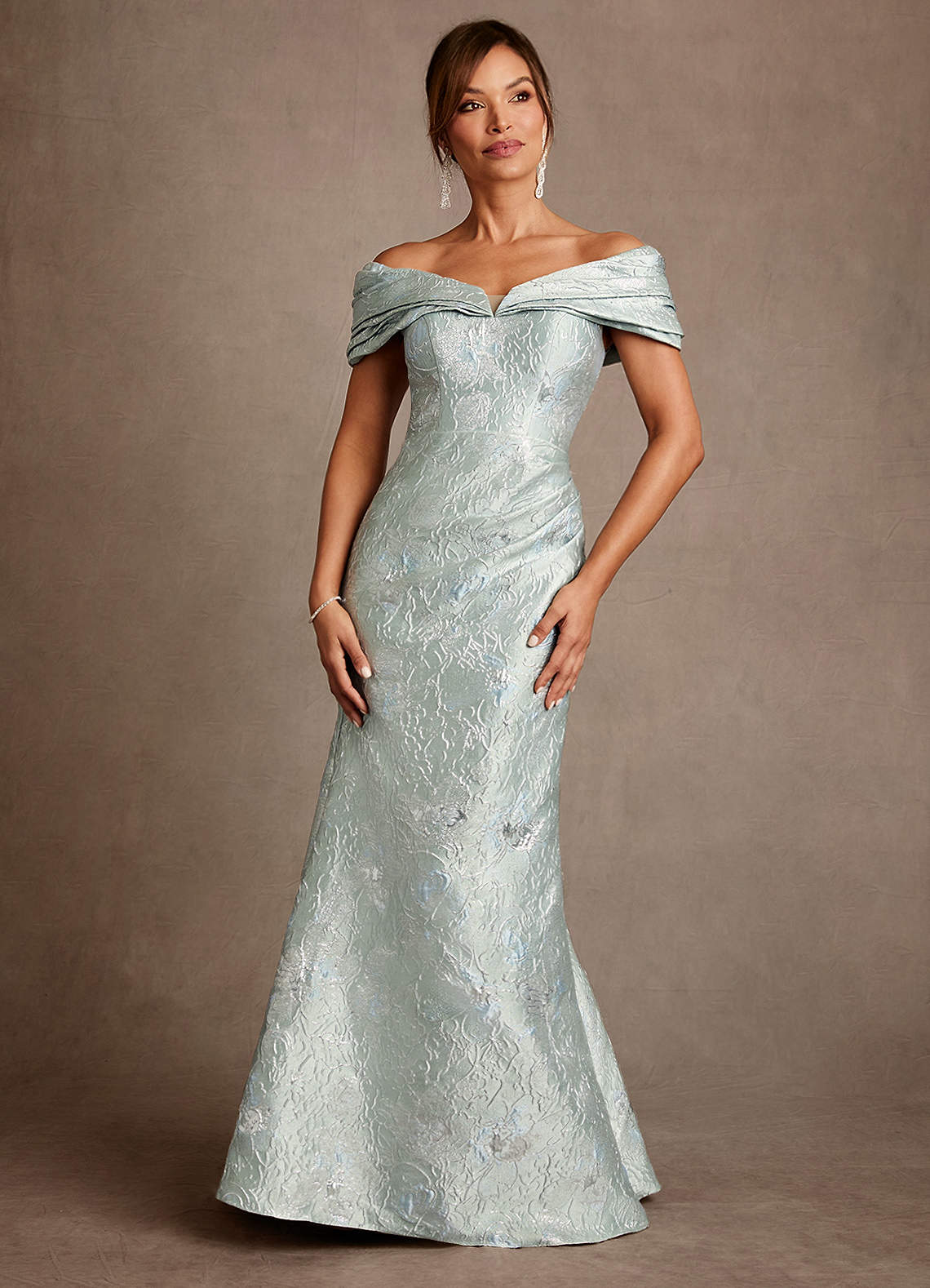 Azazie Adrian vestidos de madre de la novia Vestido de Jacquard De Agave de Jacquard Floral de Corte Recto con Vestidos sin tirantes image1