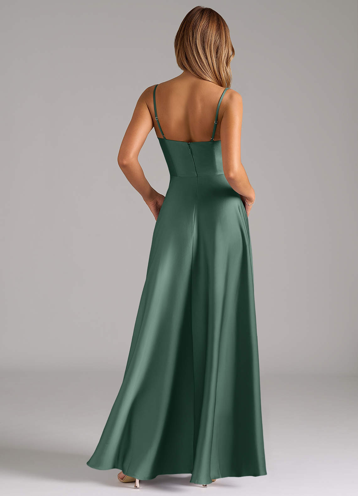 Azazie Elle Vestidos de damas de honor Vestido de Eucalipto de Satén Elástico de Corte en A con Plisado image6