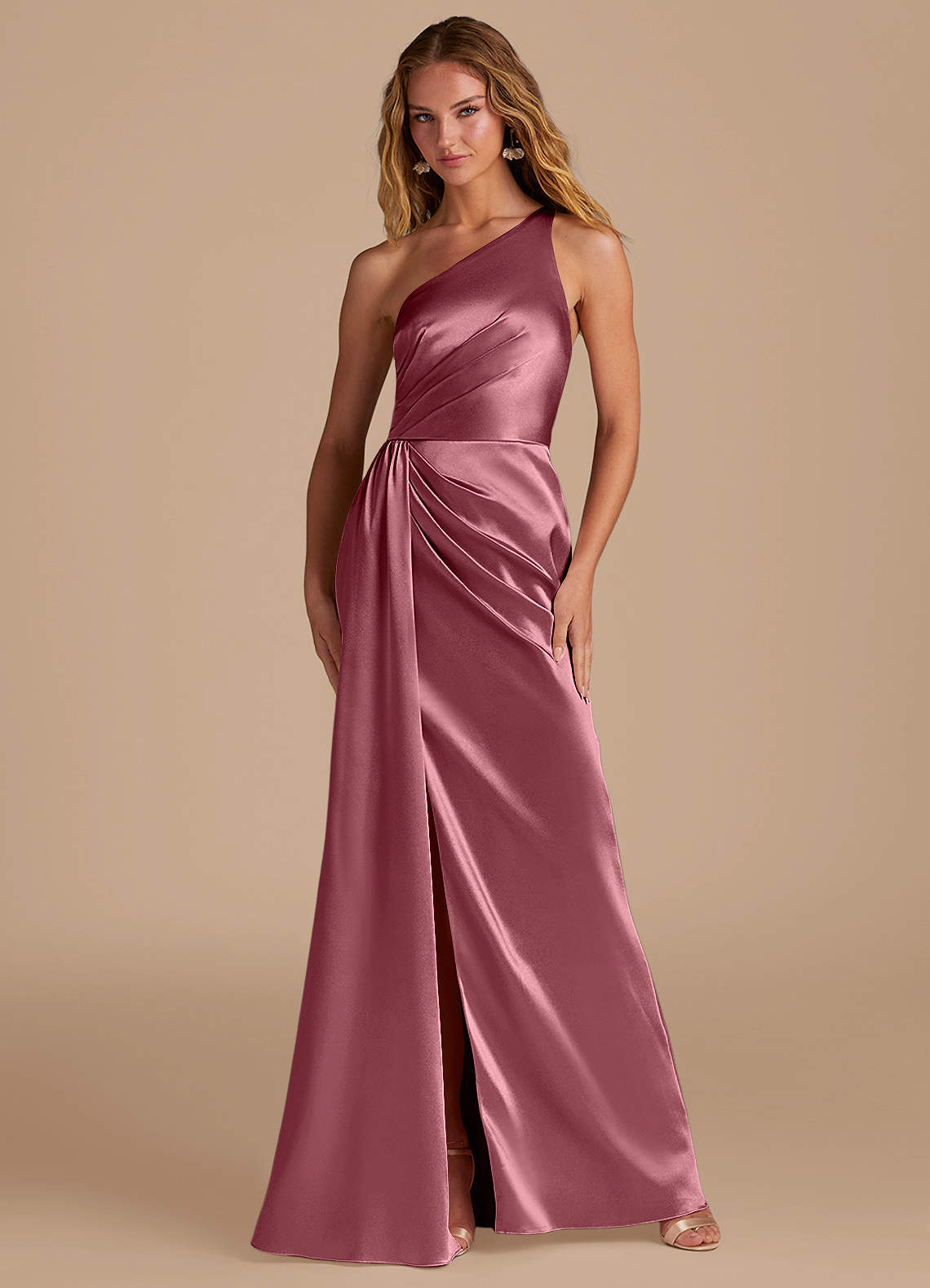 Azazie Mika Jurken voor bruidsmeisjes Jurk van Metaalachtig Satijn met Kolom One-Shoulder Woestijnroos image1