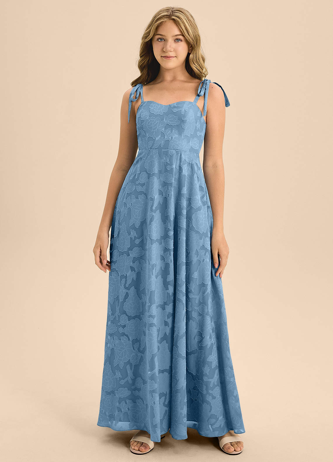 Azazie Rosey Junior Vestido de Azul Acero de Devorado Floral de Corte En A con Escote de Corazón image2