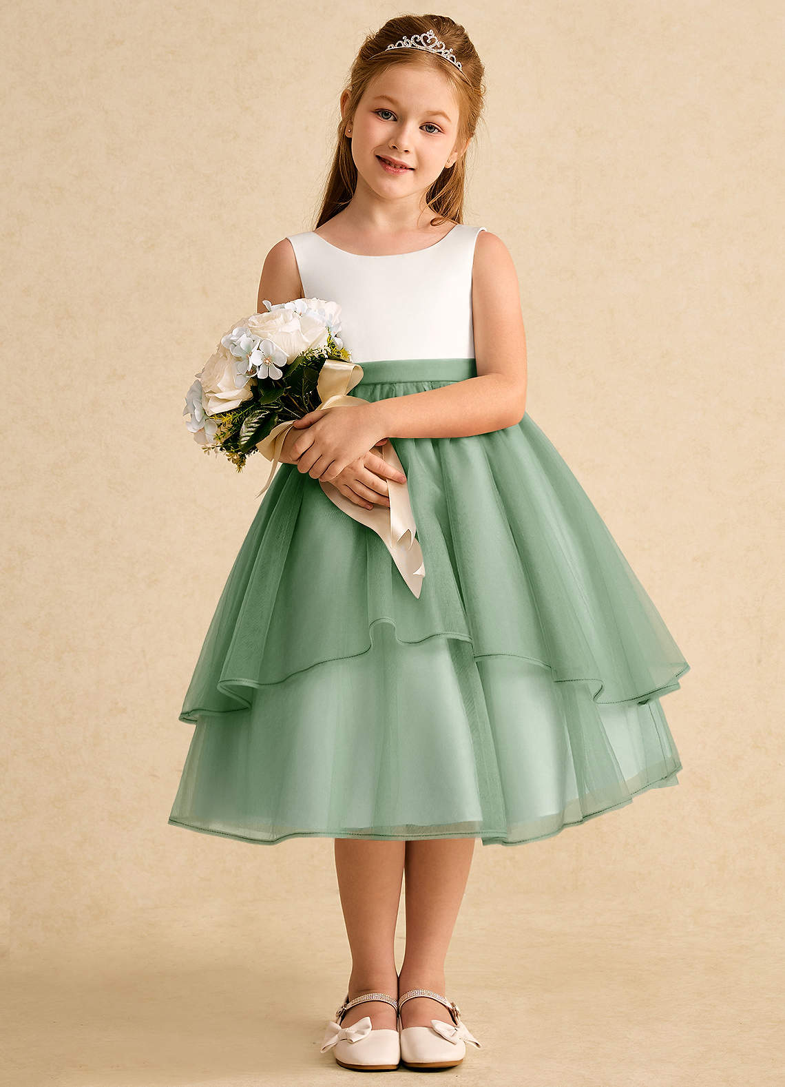 Azazie Rene, image size:1140x1578