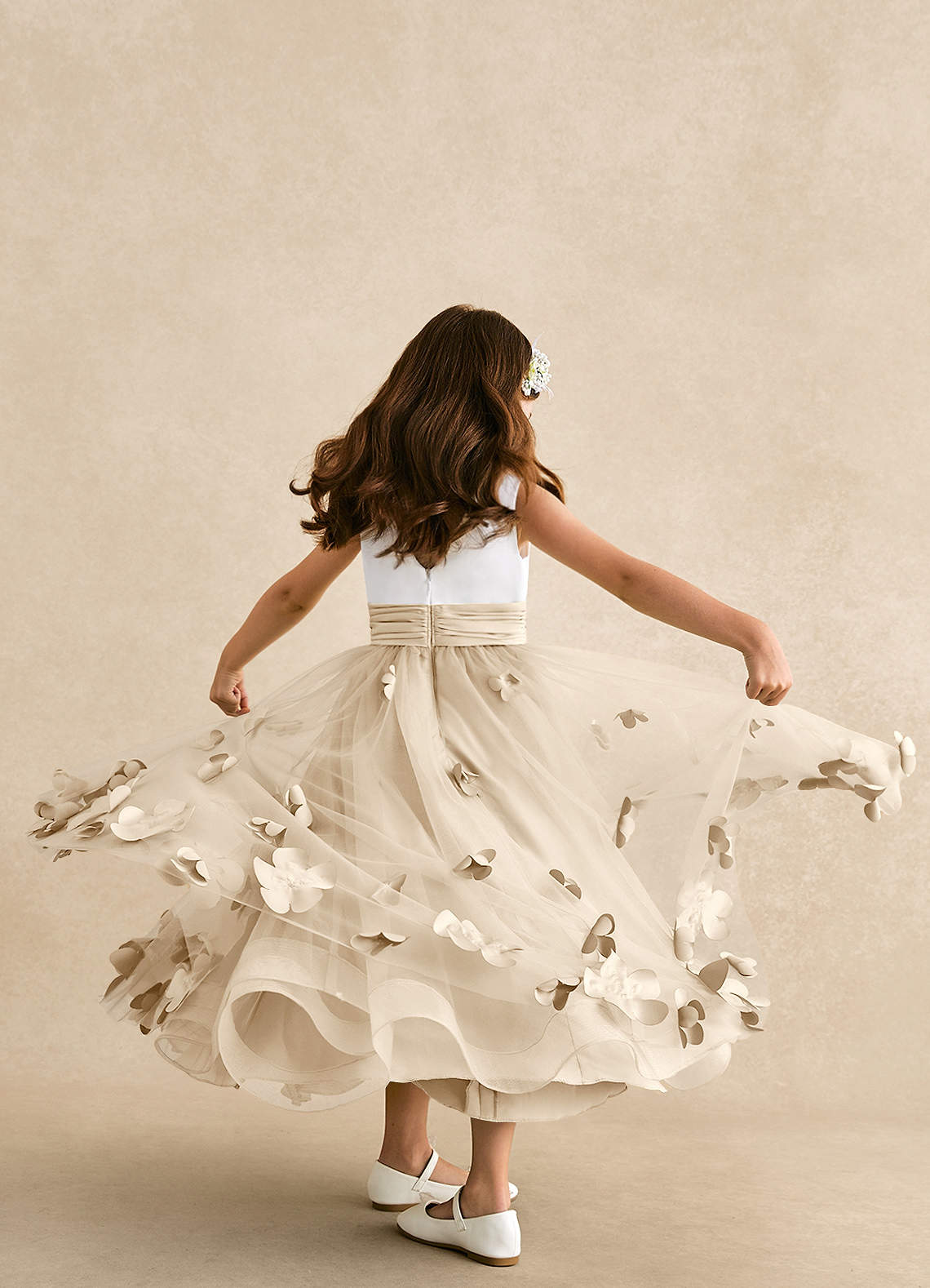 Azazie Vi Flower Girl Dresses Champagne A-Line Sleeveless Tulle Dress image2