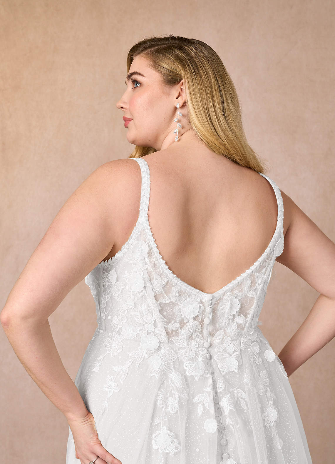 Azazie Jovana Vestidos de noiva Vestido Diamante Branco de Tule de Linha A com Renda image7