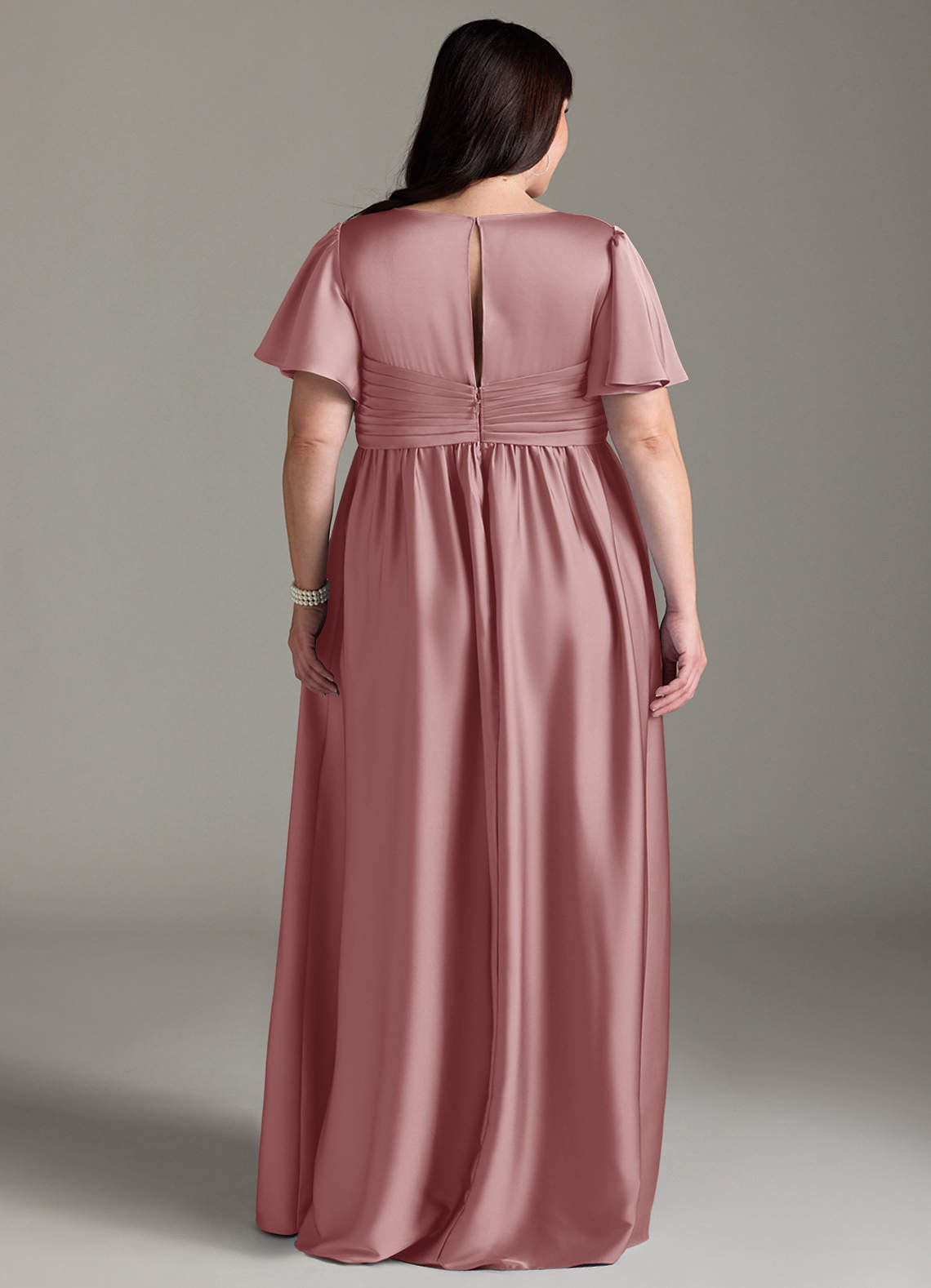 Azazie Verna vestidos de dama de honor de maternidad Vestido de Corte en A Volante Hasta el suelo Satén Elástico image10