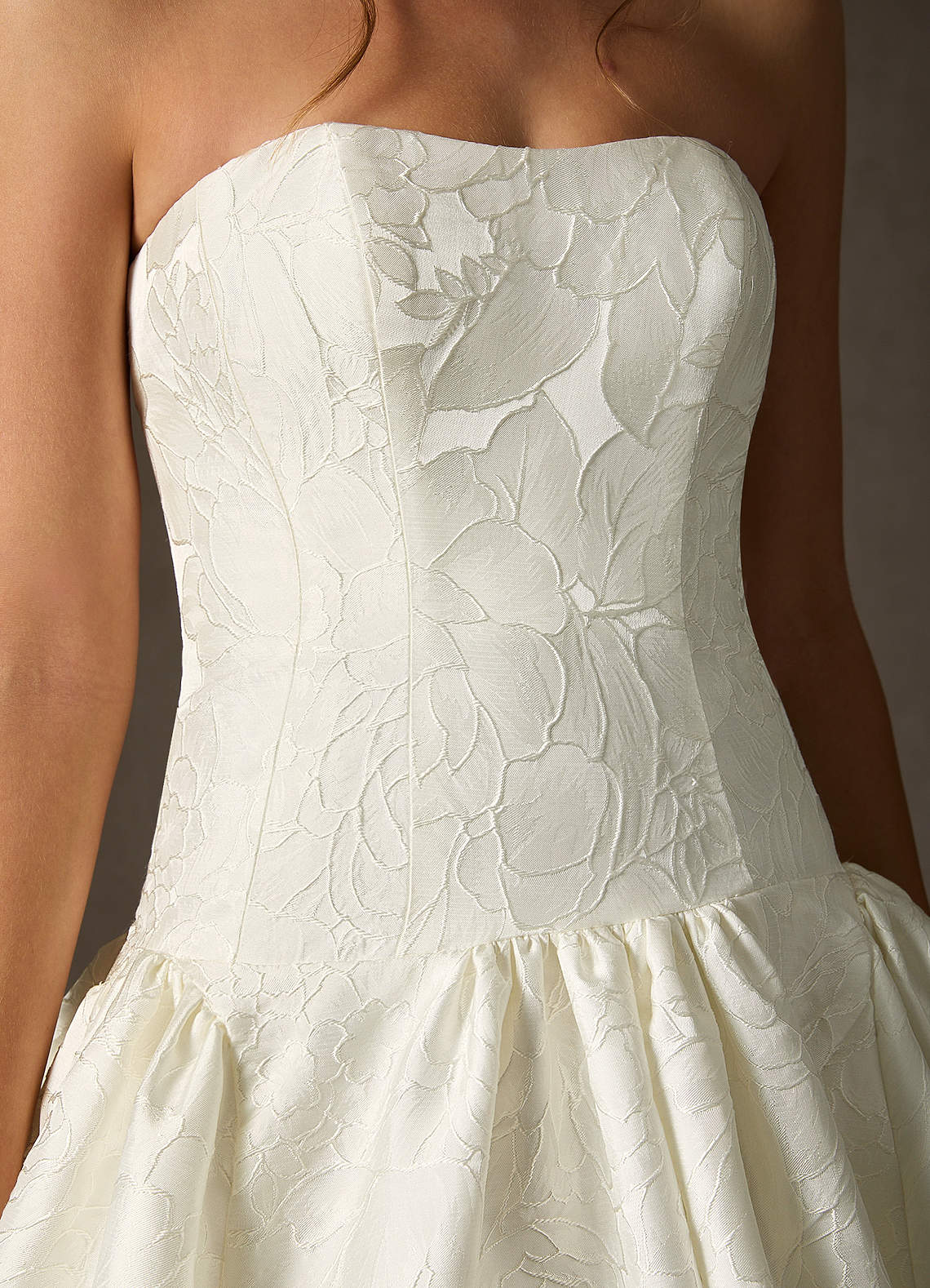 Azazie Gloria Vestidos de noiva Vestido Branco Antigo de Jacquard Floral de Vestido de baile com Sem alças image8