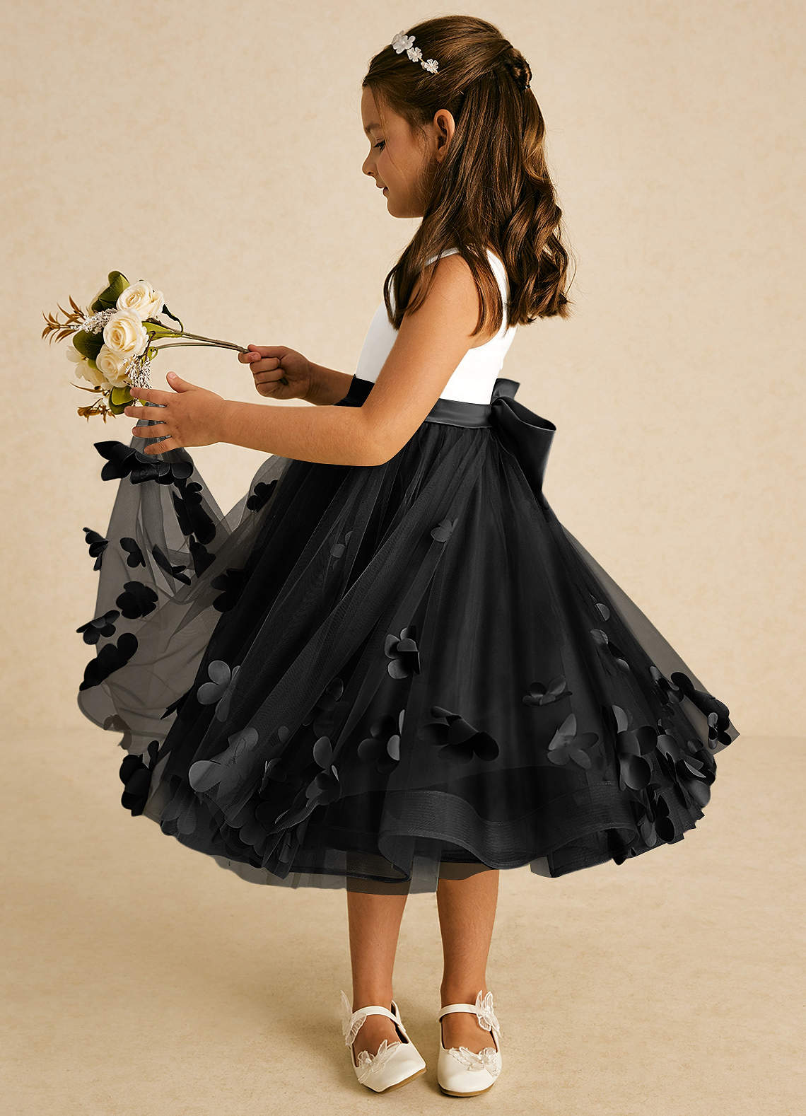 Azazie Sprout Vestidos de florista Vestido Preto de Tule de Linha A com Arco image3