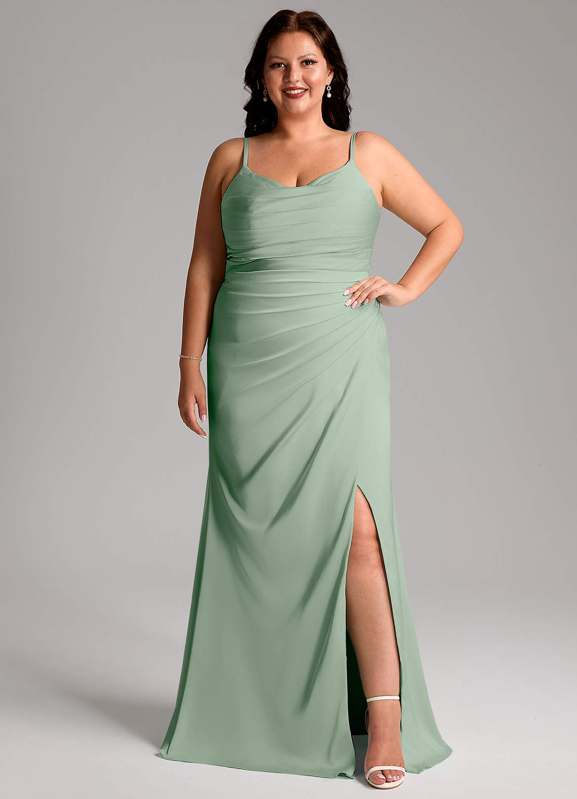 Azazie Deandra Brautjungfernkleider Meerjungfrau-Linie Plissee Stretch-Satin Kleid Agave image1
