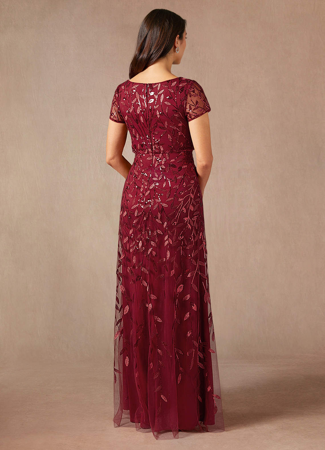 Azazie Lehi vestidos de madre de la novia Vestido de Cabernet de Lentejuelas de Corte En A image1
