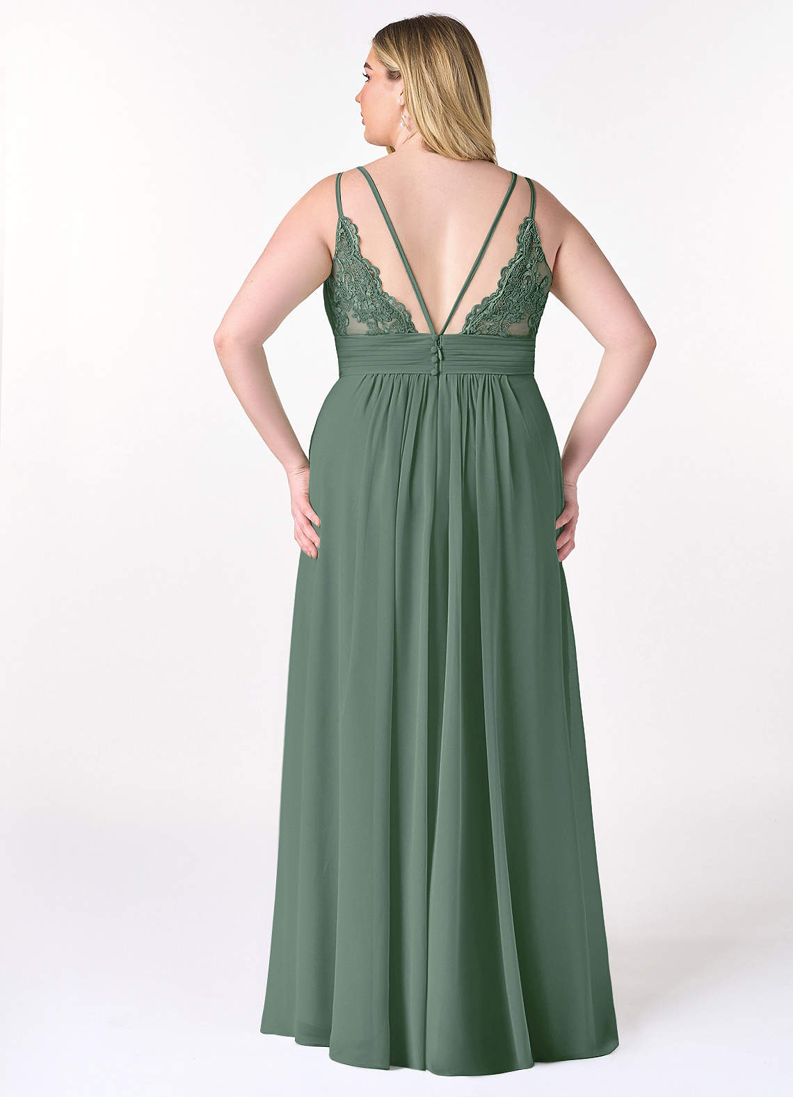 Azazie Maren Allure Robes de demoiselle d'honneur Robe Trapèze en Mousseline de soie Col V dentelle Eucalyptus image6