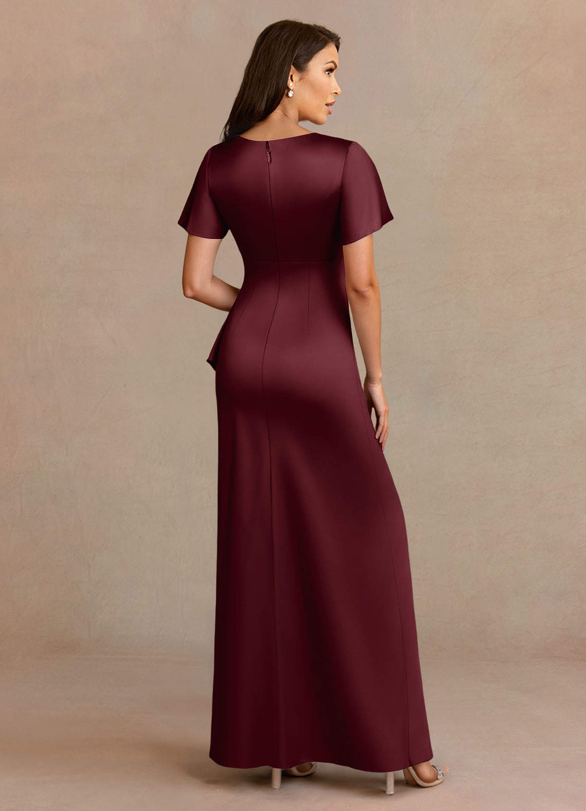 Azazie Robins vestidos de madre de la novia Vestido de Cabernet de Satén Elástico de Corte En A con Plisado image3