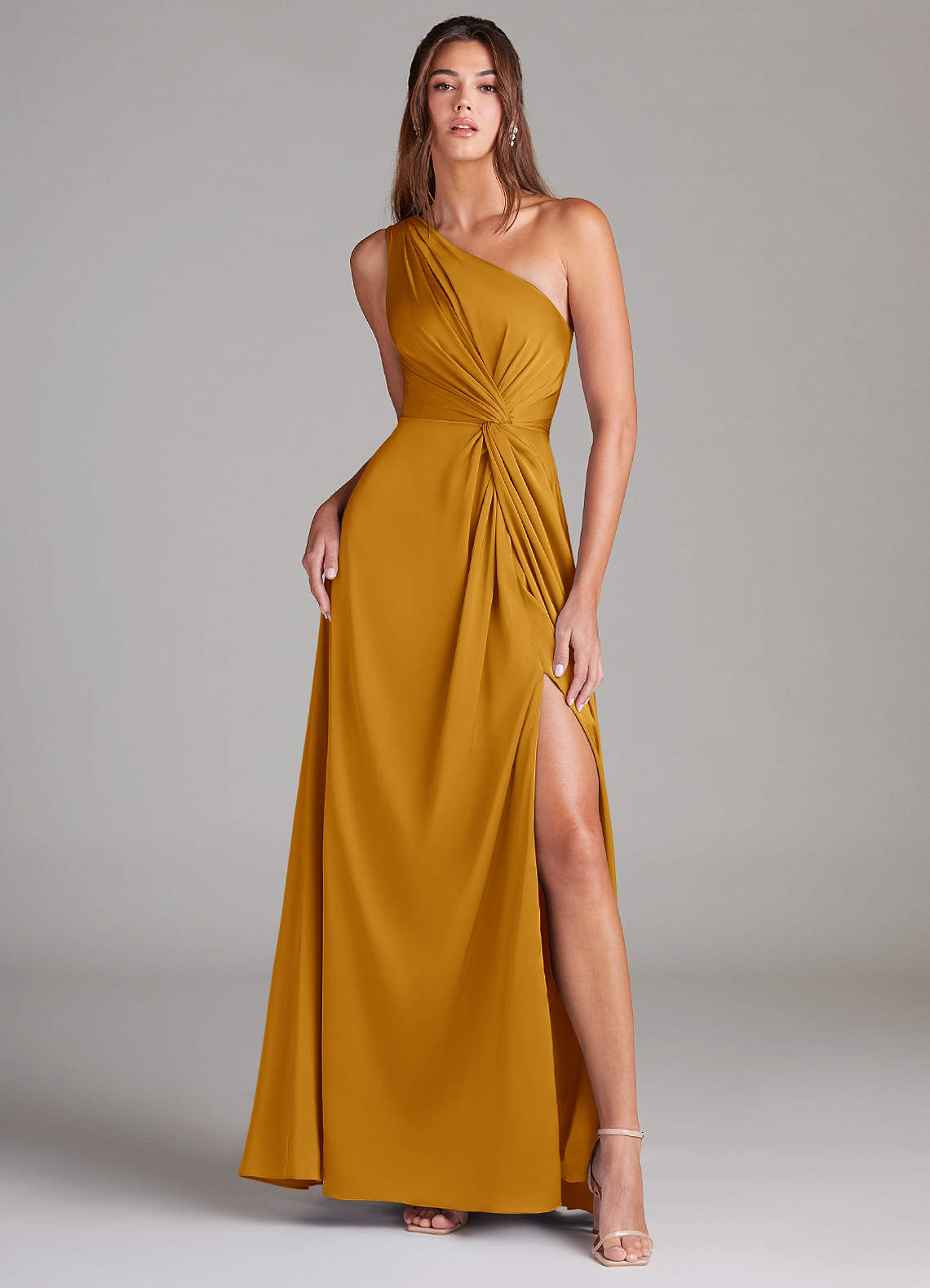 Azazie Brooke Vestidos de damas de honor Vestido de Caramelo de Satén Elástico de Corte en A con Hombro unilateral image1