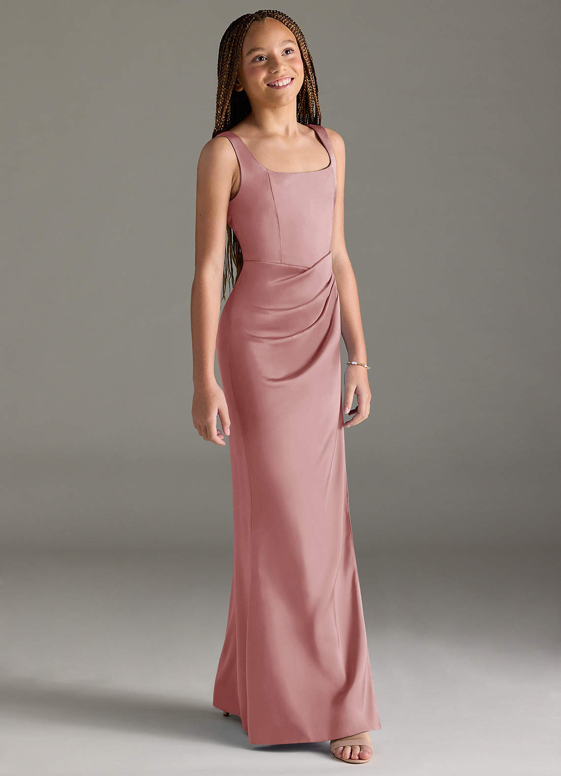 Azazie Mero Junior Vestido de Rosa Polvorienta de Satén Elástico de Corte Sirena con Plisado image2
