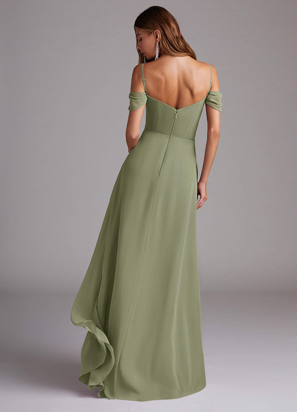 Azazie Marley Vestidos de madrinha de casamento Vestido Pistache de Chiffon de Linha A com Fora do ombro image6