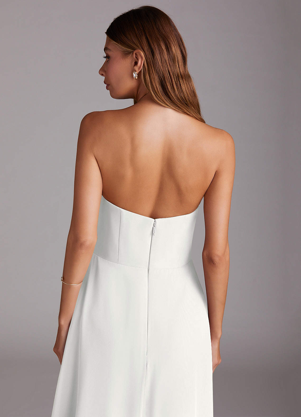 Azazie Wren Vestidos de damas de honor Vestido de Blanco de Gasa de Corte en A Convertible con Corte Lateral image7