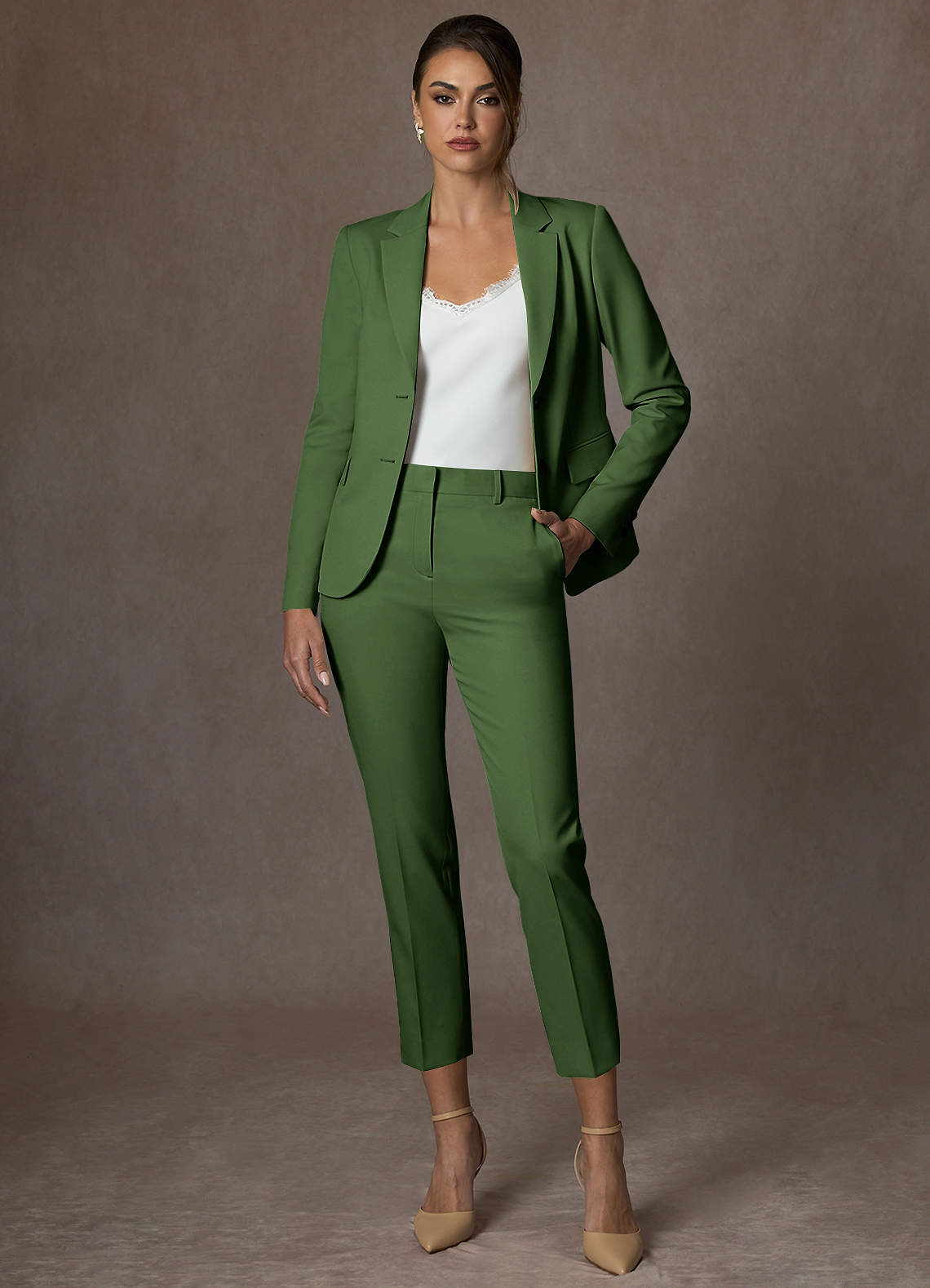 front Whitney Olivgrün Strukturierter Stretch-Cropped-Hosenanzug