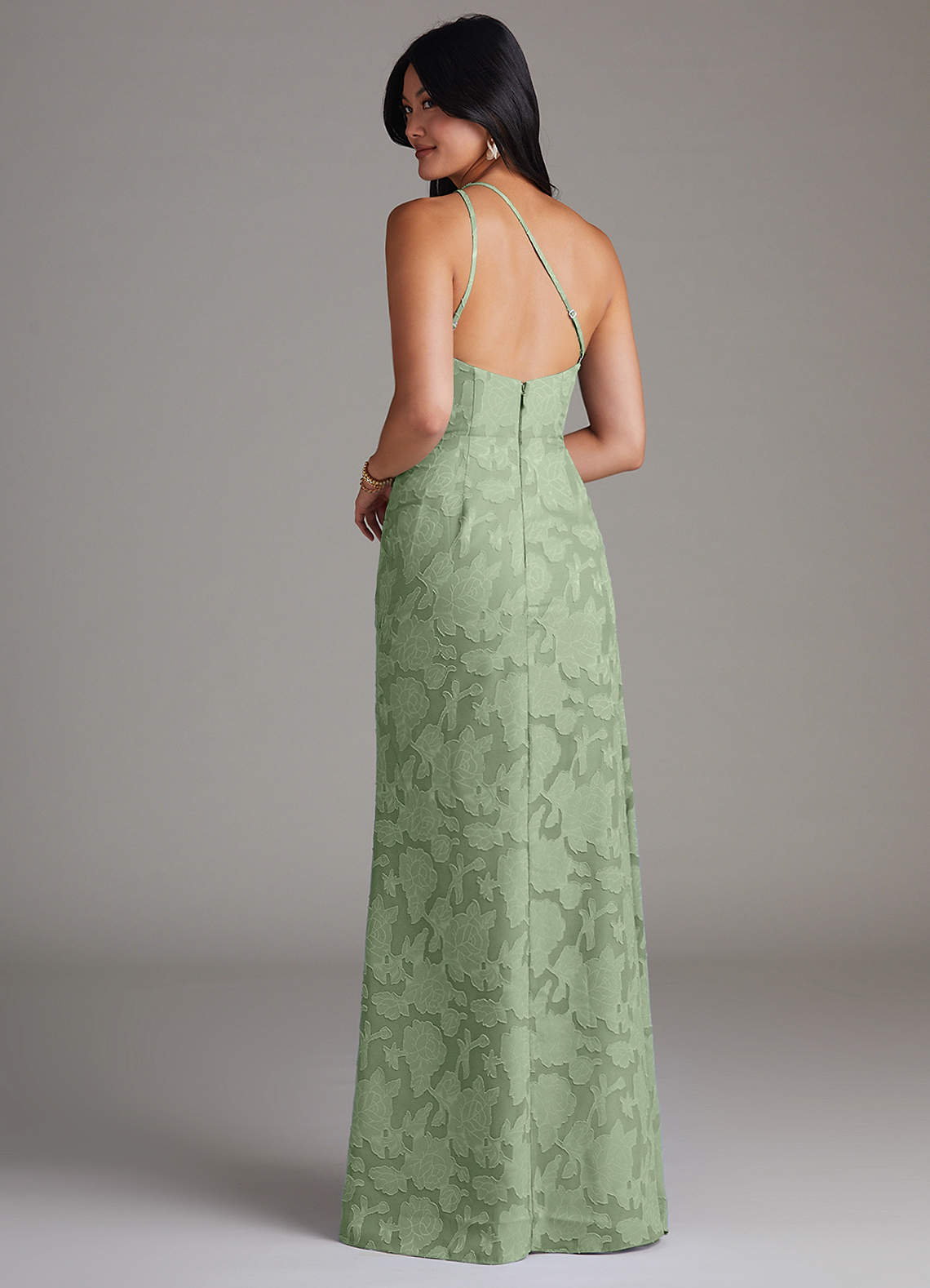 Azazie Mika Jurken voor bruidsmeisjes Jurk van Bloemen Burn-out met Kolom One-Shoulder Stoffige Salie image3