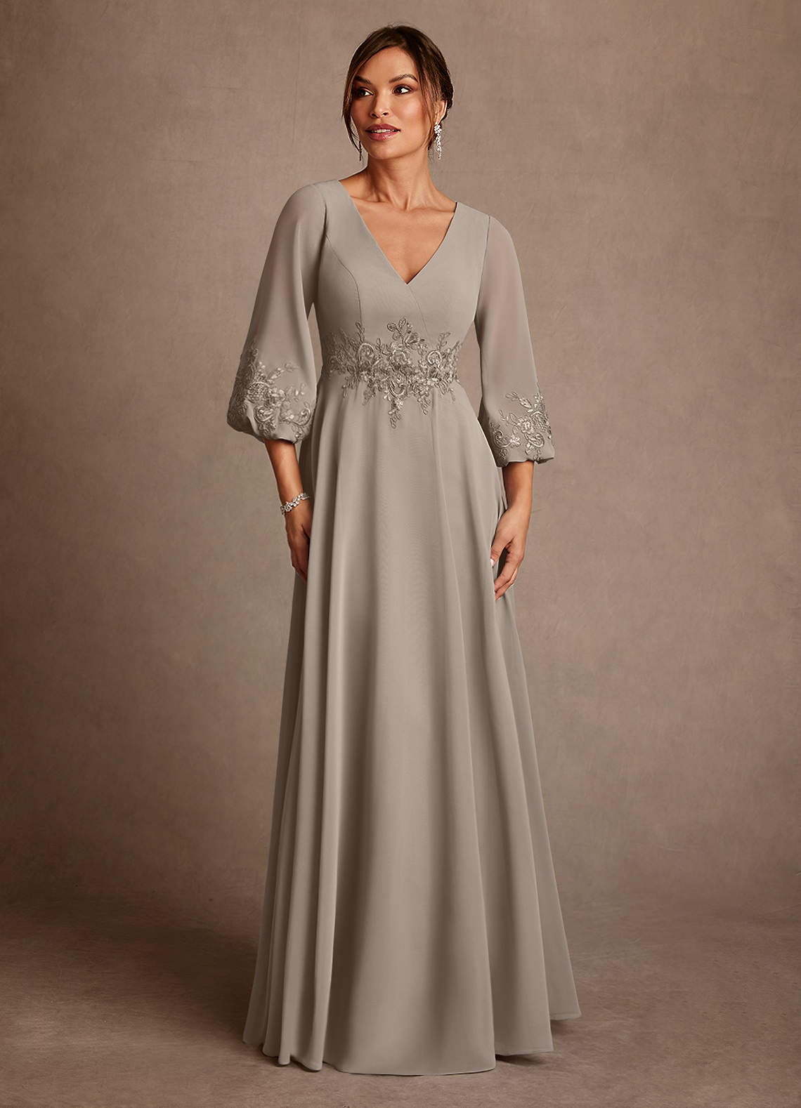 Azazie Yorba Abiti per la Madre della Sposa Abito A-Line in Chiffon Pizzo Taupe image1
