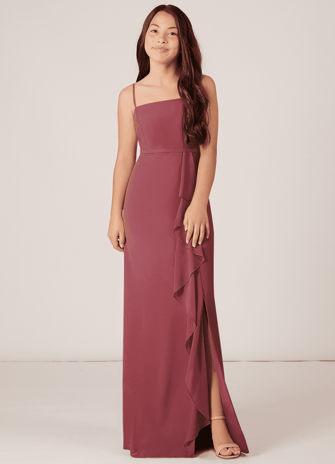 Azazie Kaylee Junior Robe Trapèze en Mousseline de soie avec ceinture Merlot image1