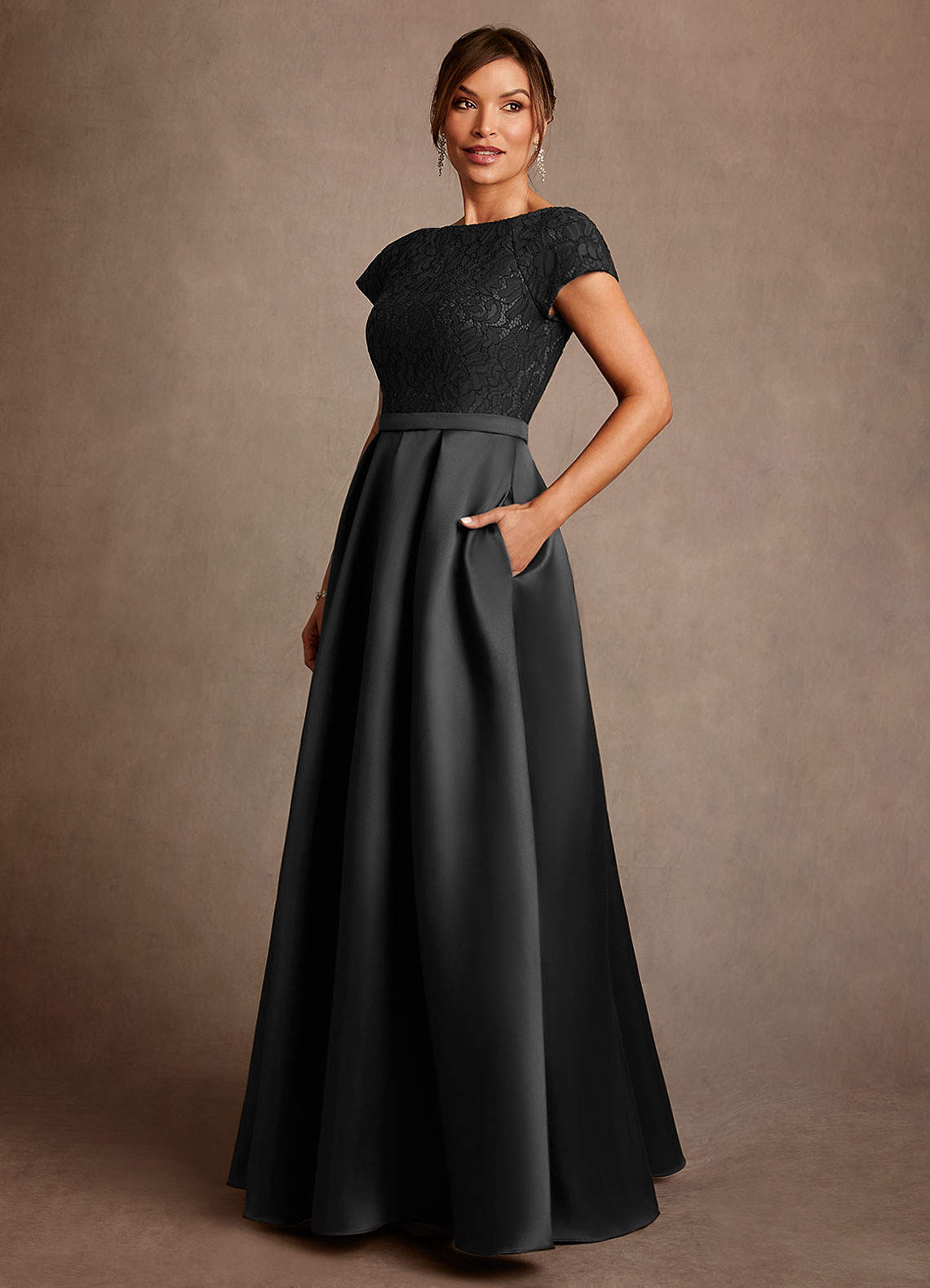 Azazie Albany Abiti per la Madre della Sposa Abito A-Line in Pizzo Plissettato Nero image1