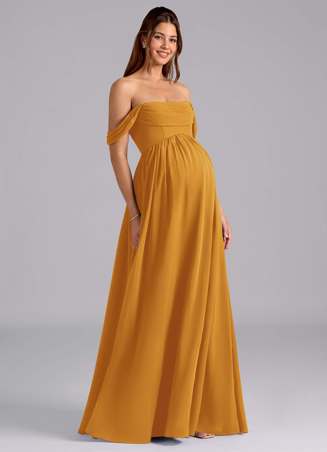 Azazie Saige vestidos de dama de honor de maternidad Vestido de Corte En A Plisado Hasta el suelo Gasa image1