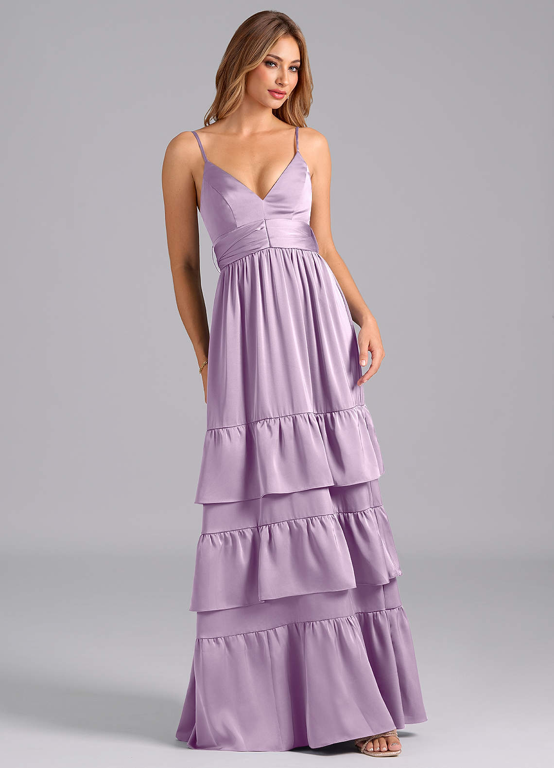 Azazie Nathalia Robes de demoiselle d'honneur Robe Trapèze en Satin extensible Plissée Frostiges Flieder image1