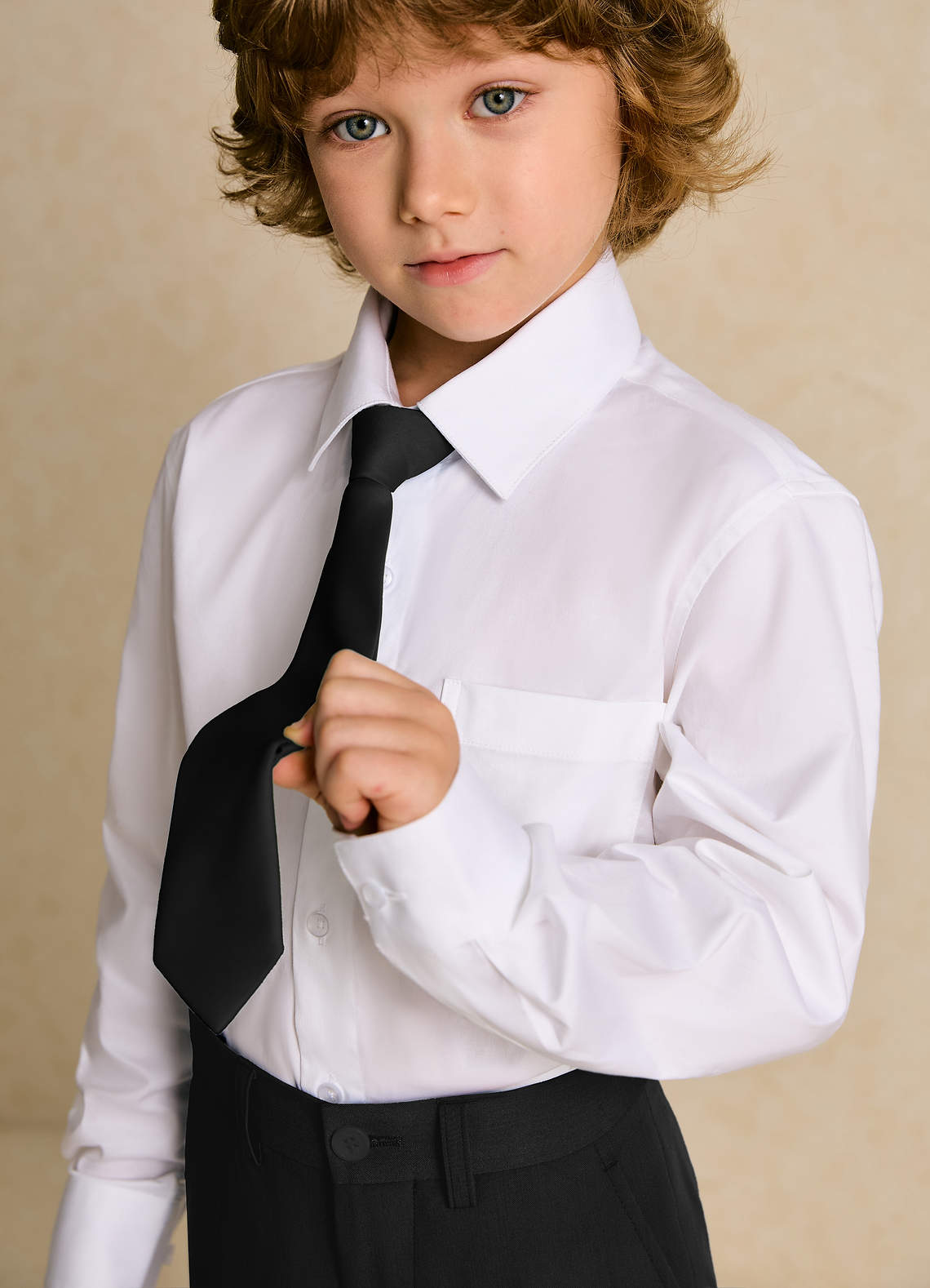 front Oliver Boys Black 5-Piece Suit