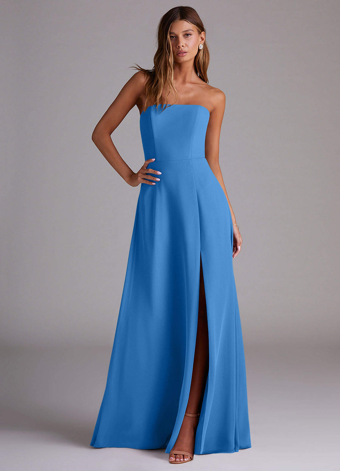 Azazie Wren Vestidos de damas de honor Vestido de Azul Grisaceo de Gasa de Corte en A Convertible con Corte Lateral image2