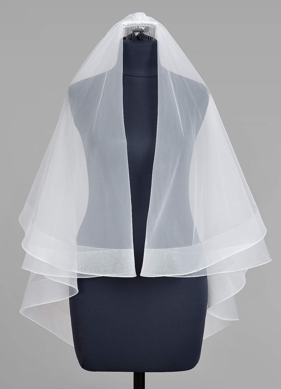 front Richelle Fingertip Veil With Blusher