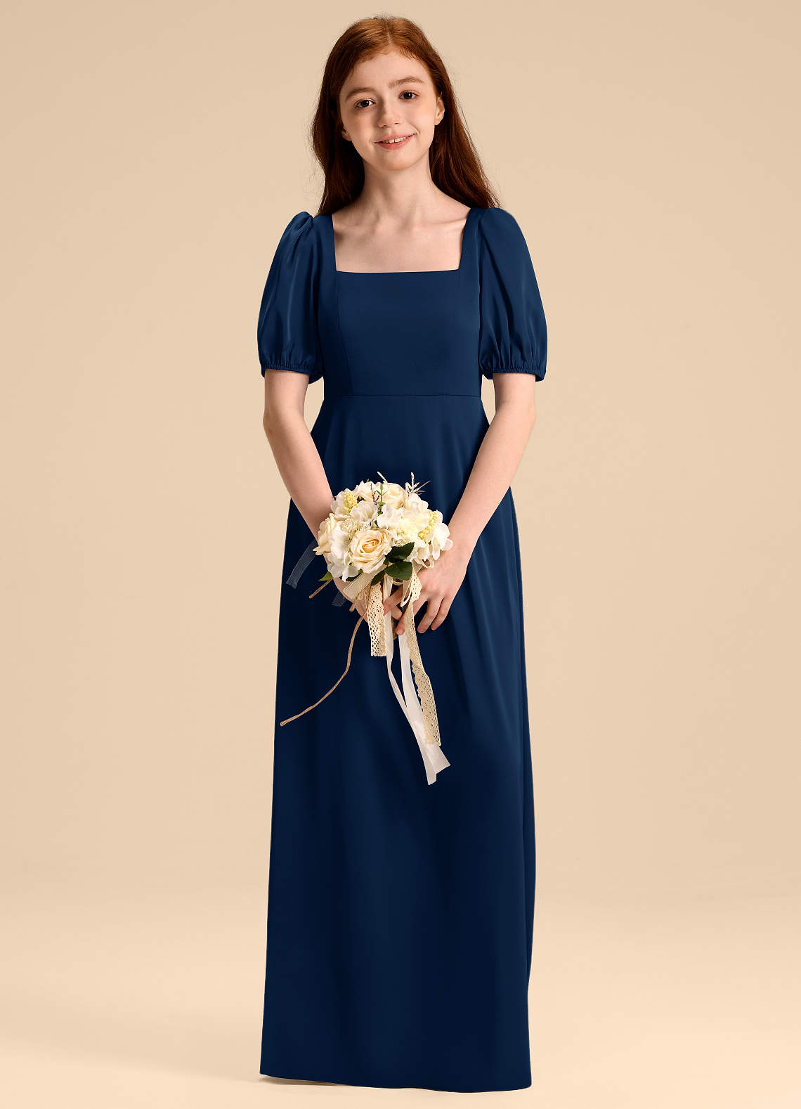 Azazie Briar Junior Robe Trapèze en Satin extensible Arc Bleu Marine Foncé image1
