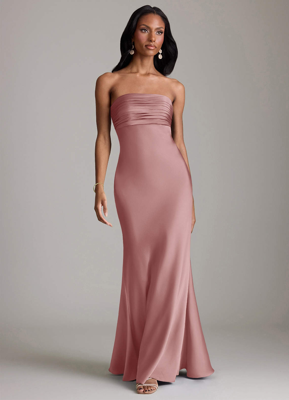 Azazie Saylor Vestidos de damas de honor Vestido de Rosa Polvorienta de Satén Elástico de Corte Sirena con Sin tirantes image1