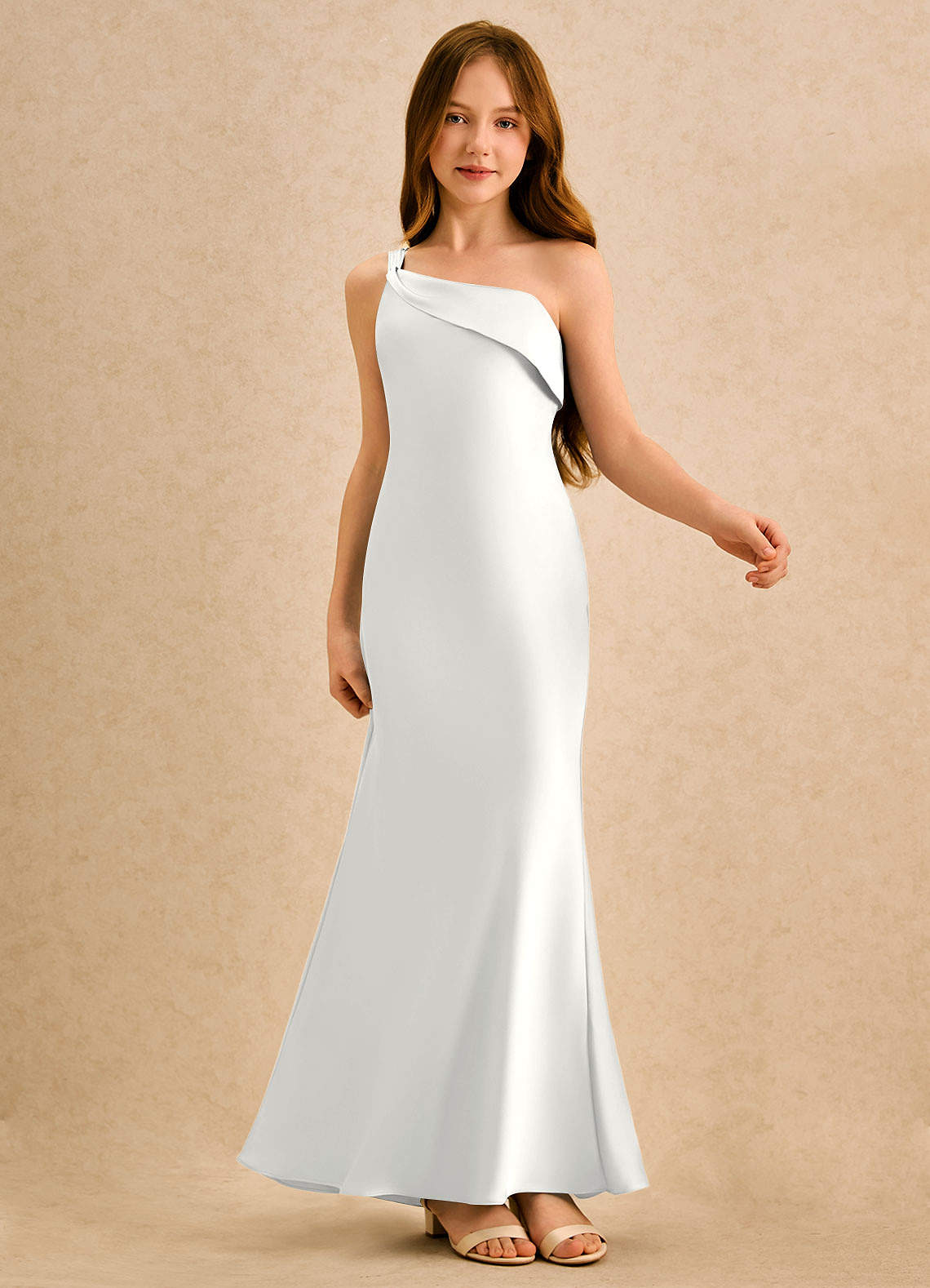 Azazie Almond Girls Formal Sukienki dla dziewczynek sypiących kwiaty Osłona Jedno ramię Satyna elastyczna Długość podłogi Sukienka image5
