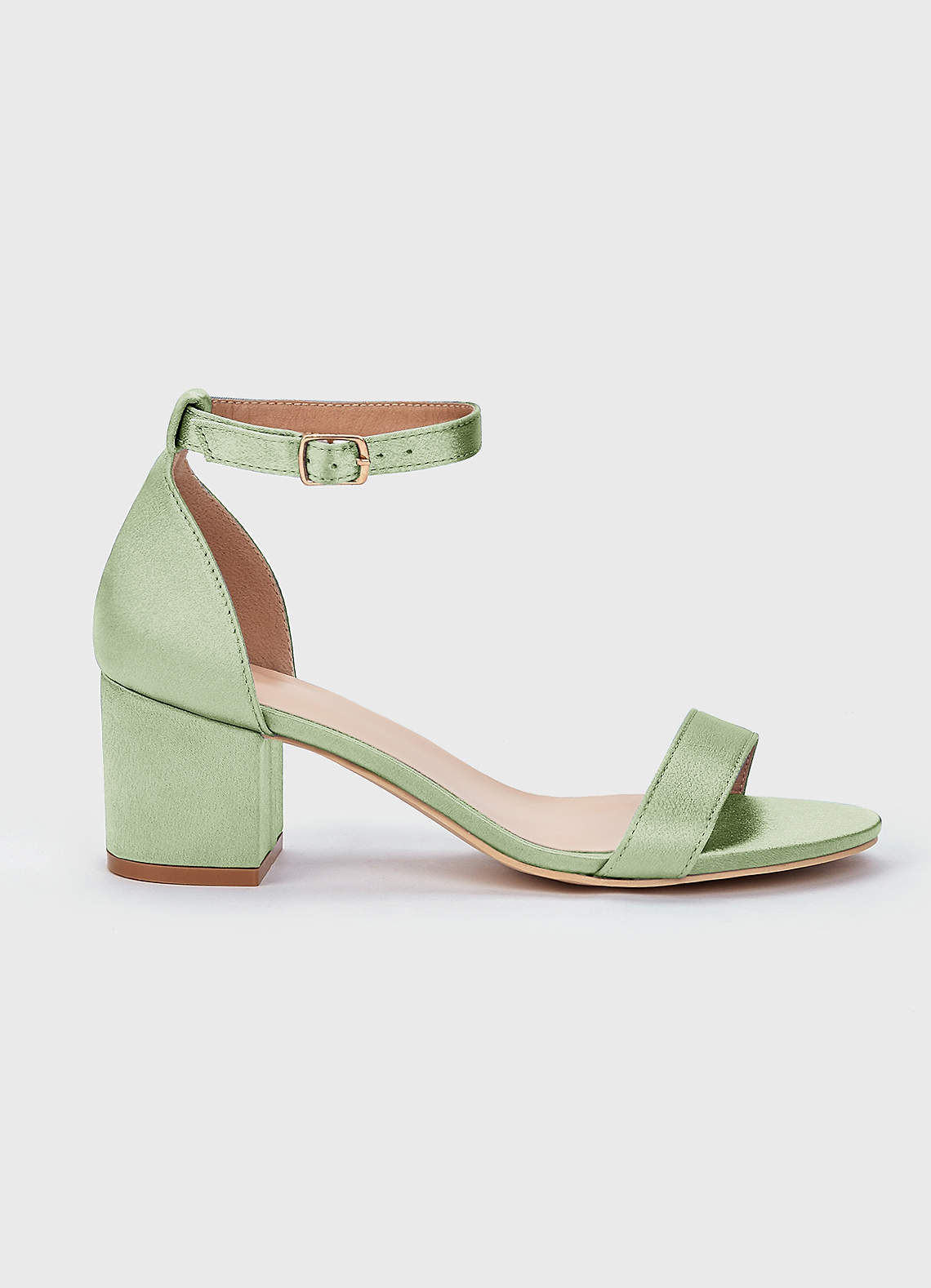 front Matching Color Metallic Satin Block Low Heel Sandals & Pleated Handbag Set