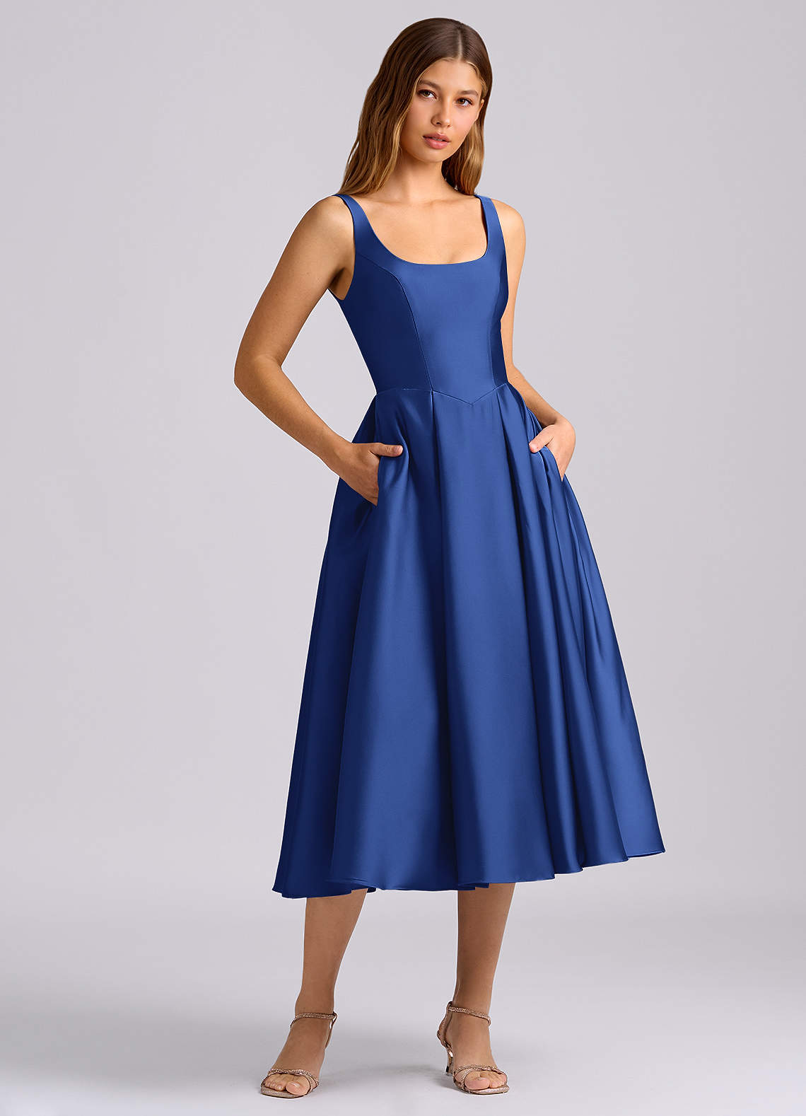 Azazie Amalie Vestidos de madrinha de casamento Vestido Royal Blue de Cetim elástico de Linha A com Plissado image2