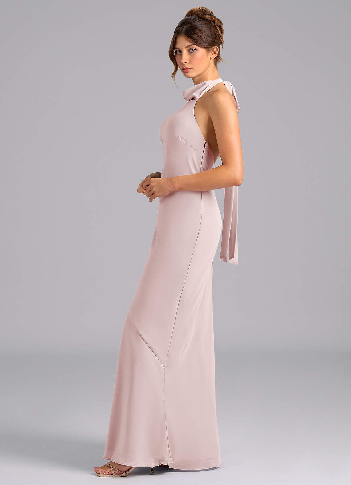 Azazie Velli Vestidos de damas de honor Vestido de Rosa Rubor de Gasa de Corte Sirena con Cuello Alto image4