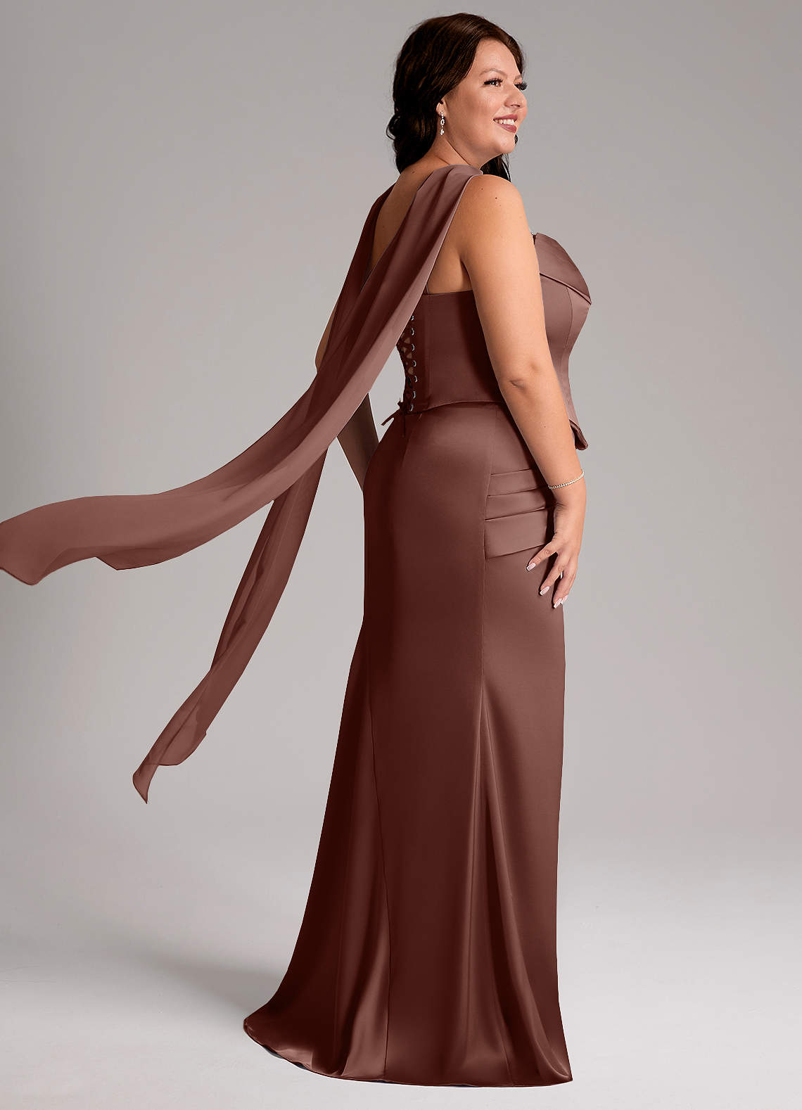 Azazie Sorrel Vestidos de madrinha de casamento Vestido Café Expresso de Cetim elástico de sereia com Sem alças image5