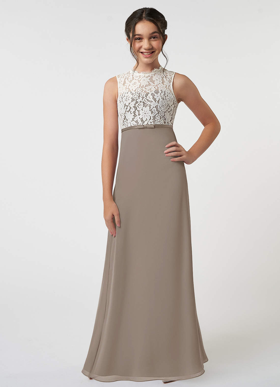 Azazie Rana Junior Robe Trapèze en Mousseline de soie Dentelle Taupe image1