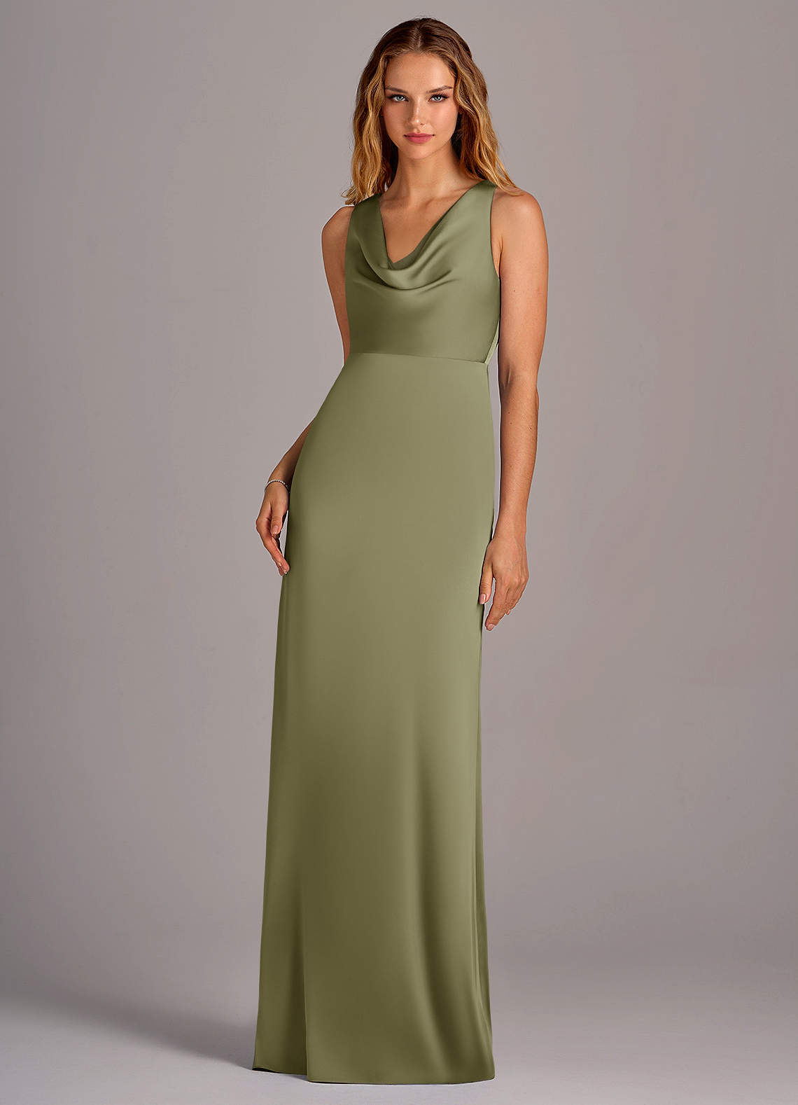 Azazie Wrenlee Vestidos de damas de honor Vestido de Pistacho de Satén Elástico de Corte en A image1