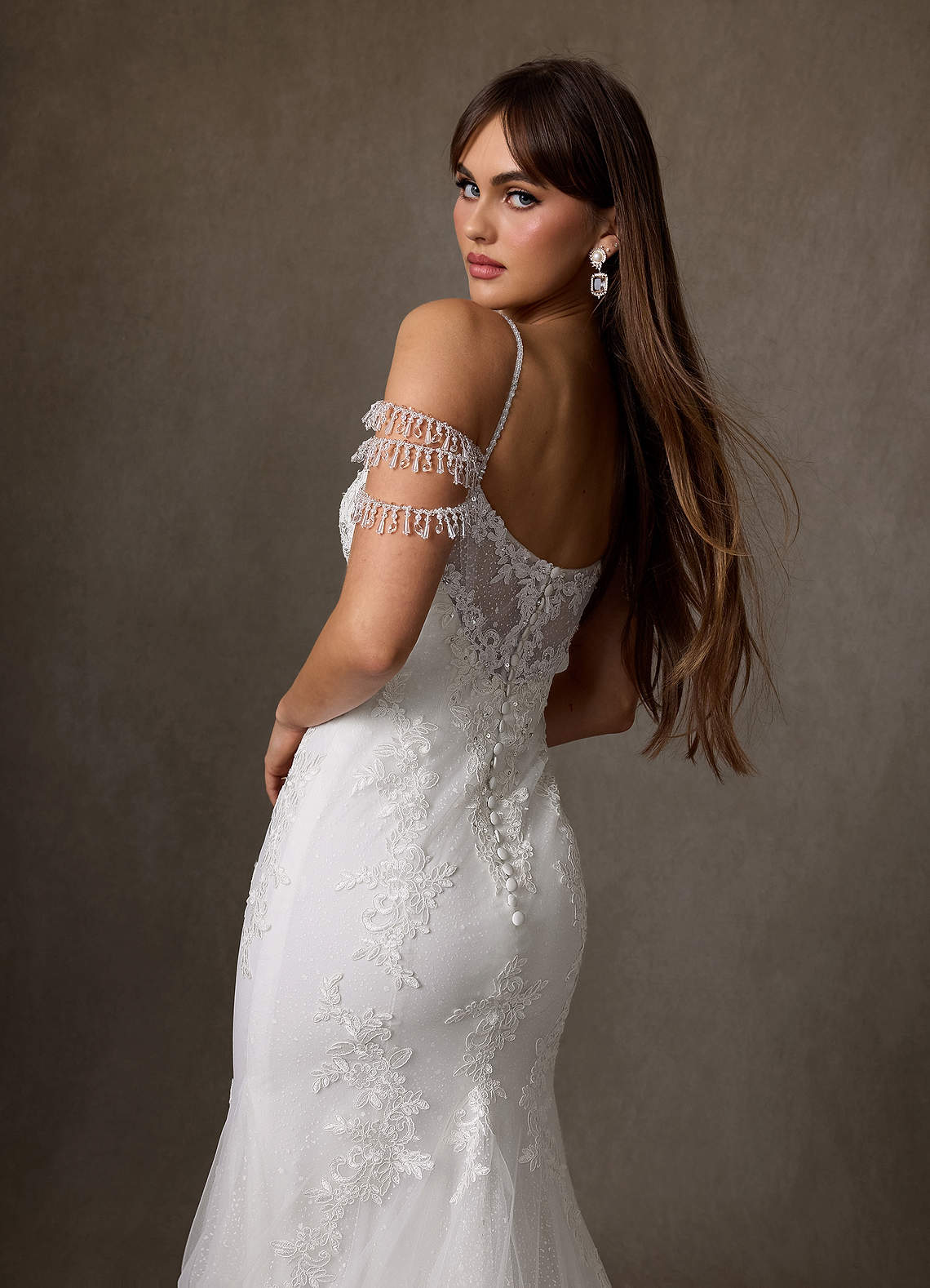 Azazie Saskia Brudekjoler Havfrue Pailletter Tulle katedral tog Kjole image6