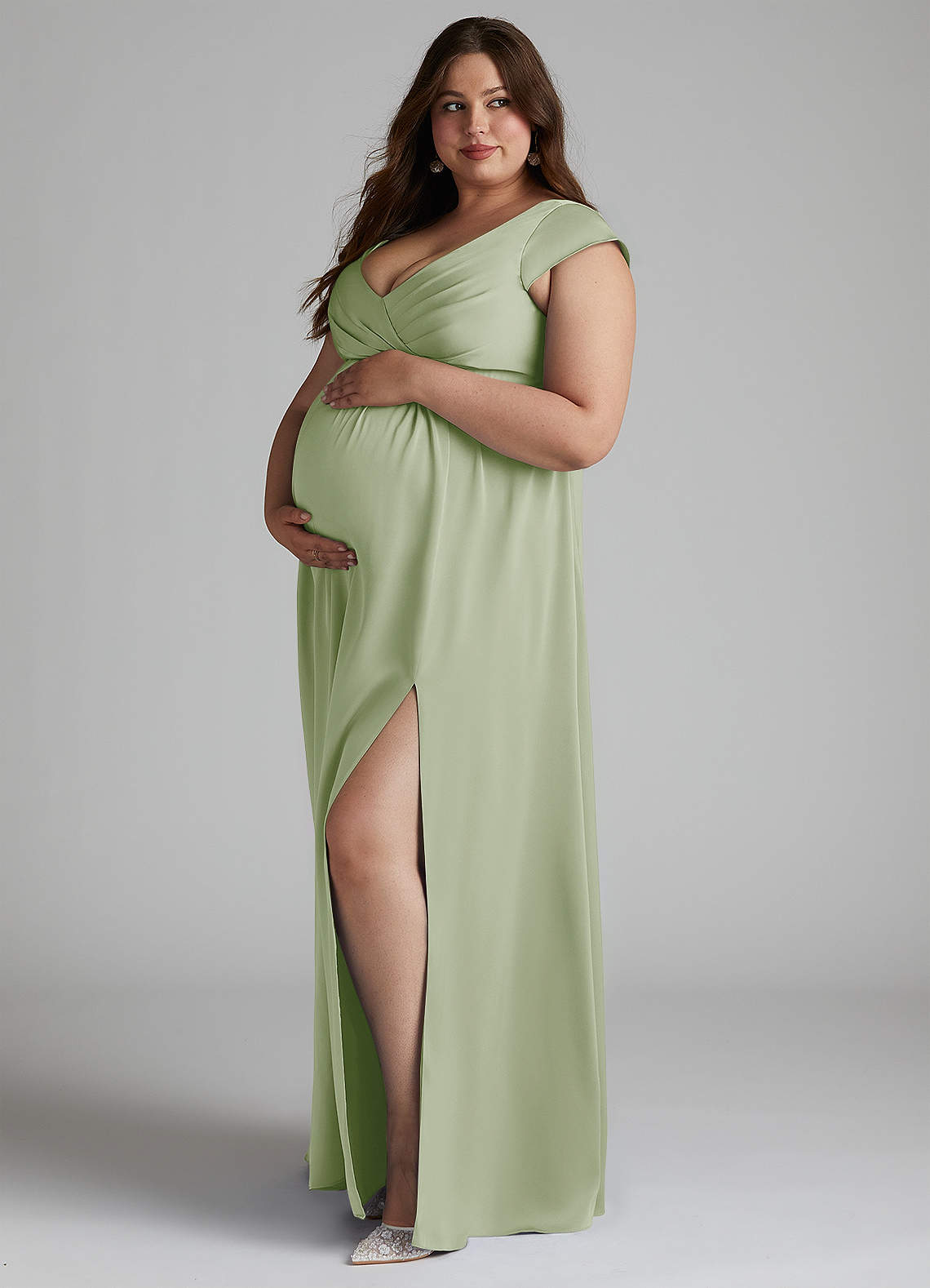 Azazie Allessia Vestidos de dama de honra para maternidade Vestir Linha A Plissado Comprimento do chão Cetim elástico image7